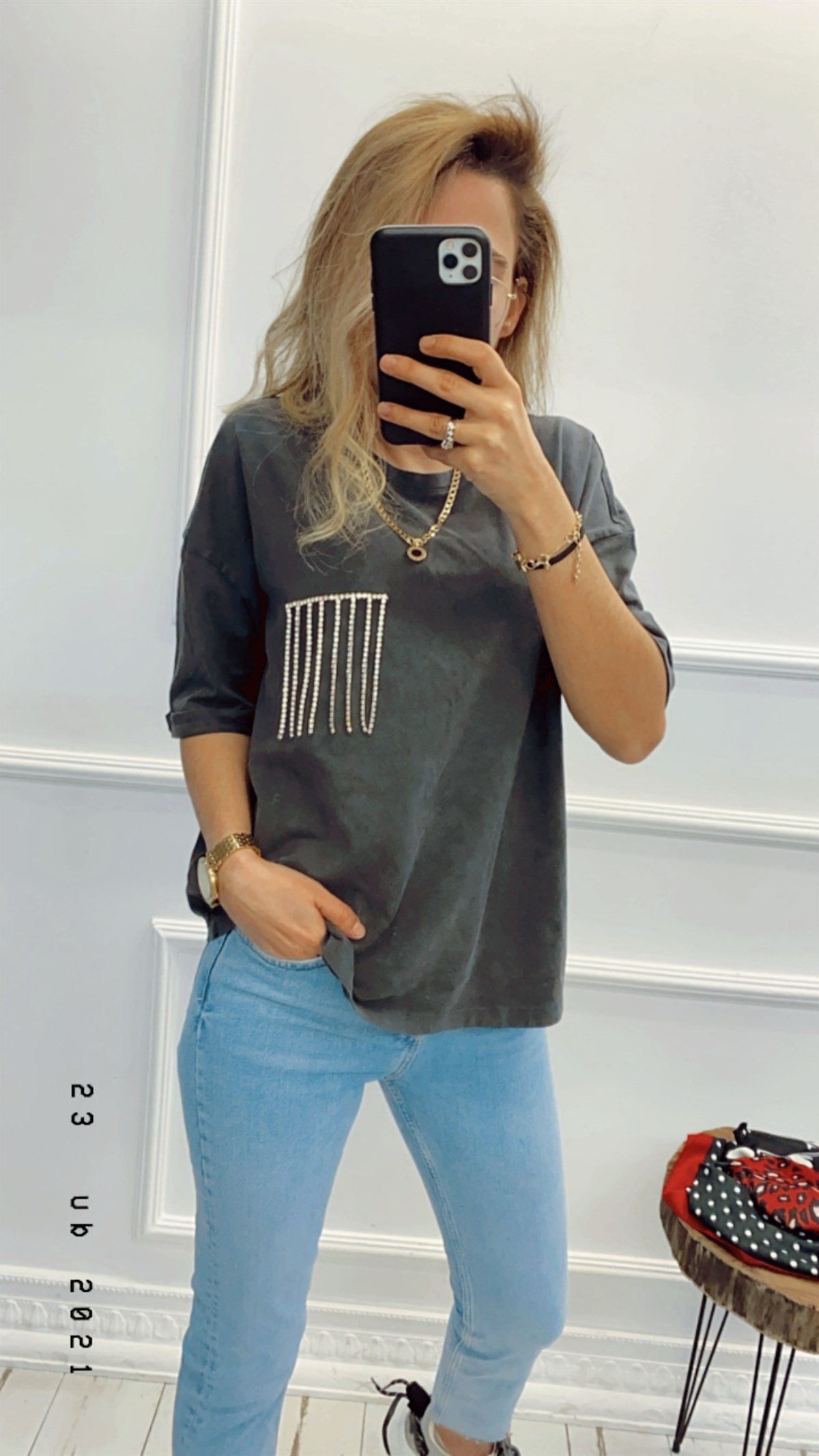 Taş Püskül Detay Orijinal Marka Tshirt