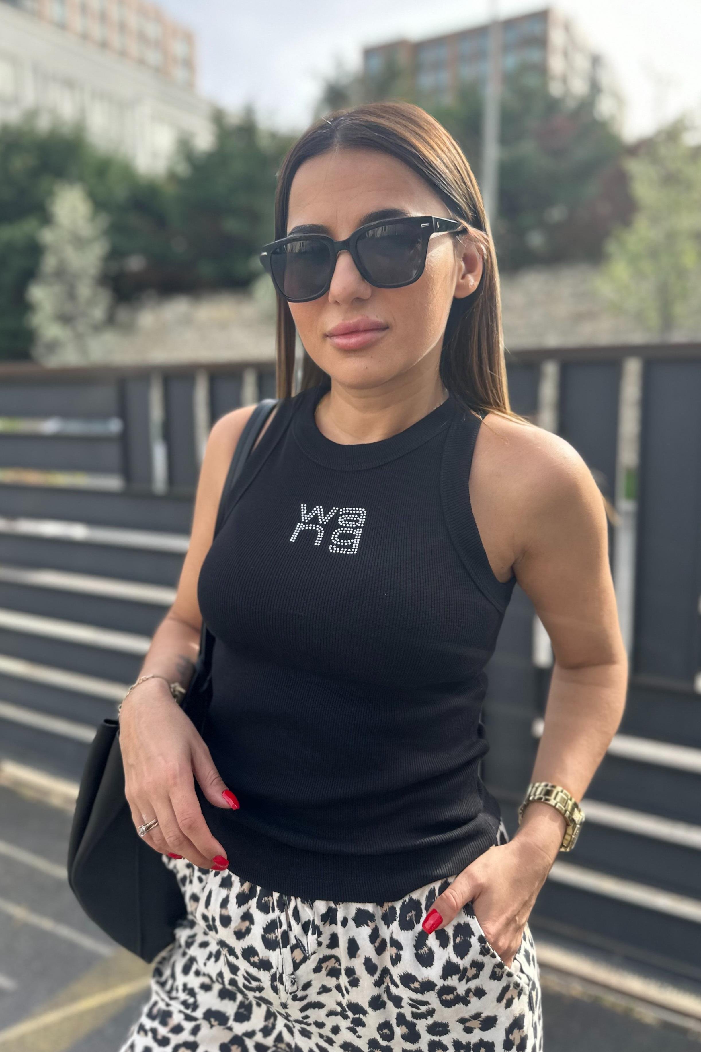 Taş Yazılı Siyah AtletBLUZ