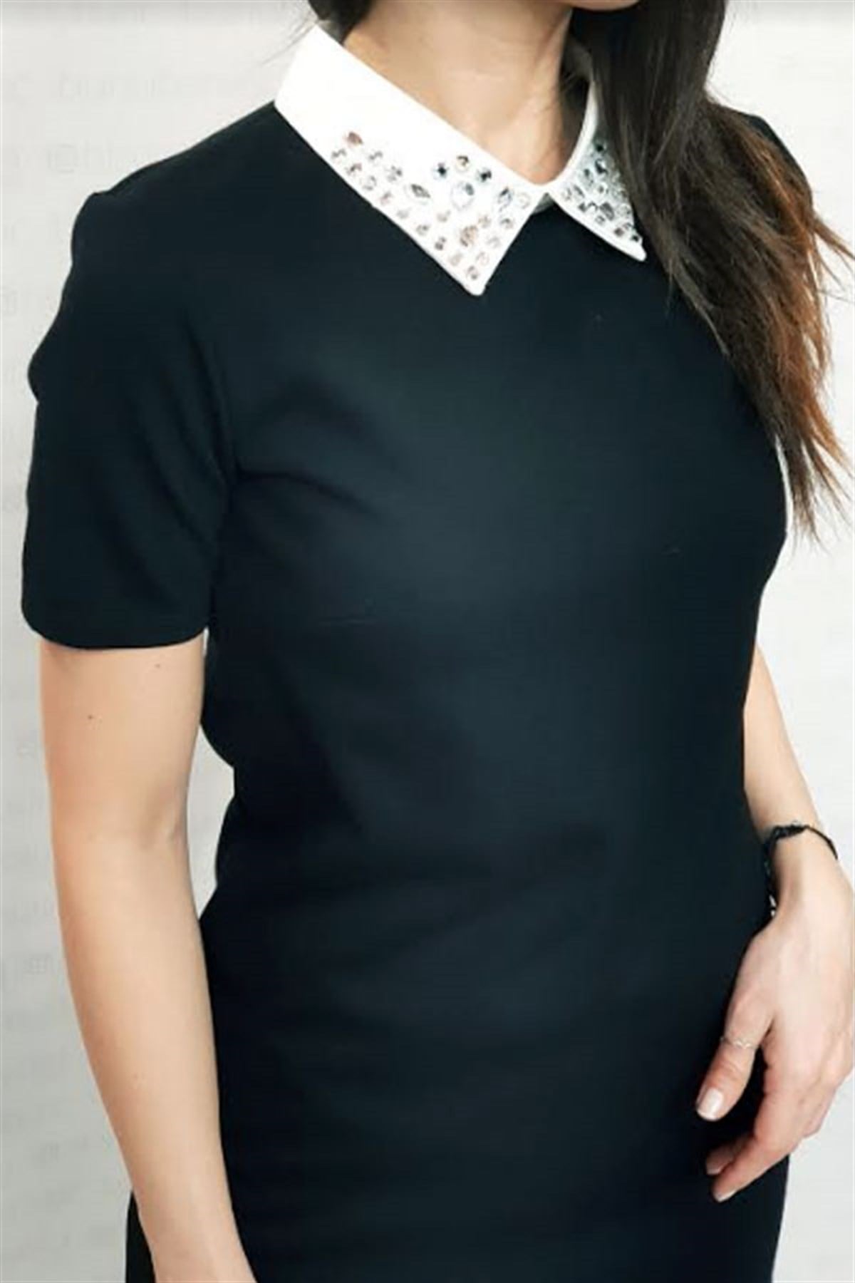 Taşlı Bebe Yaka Elbise