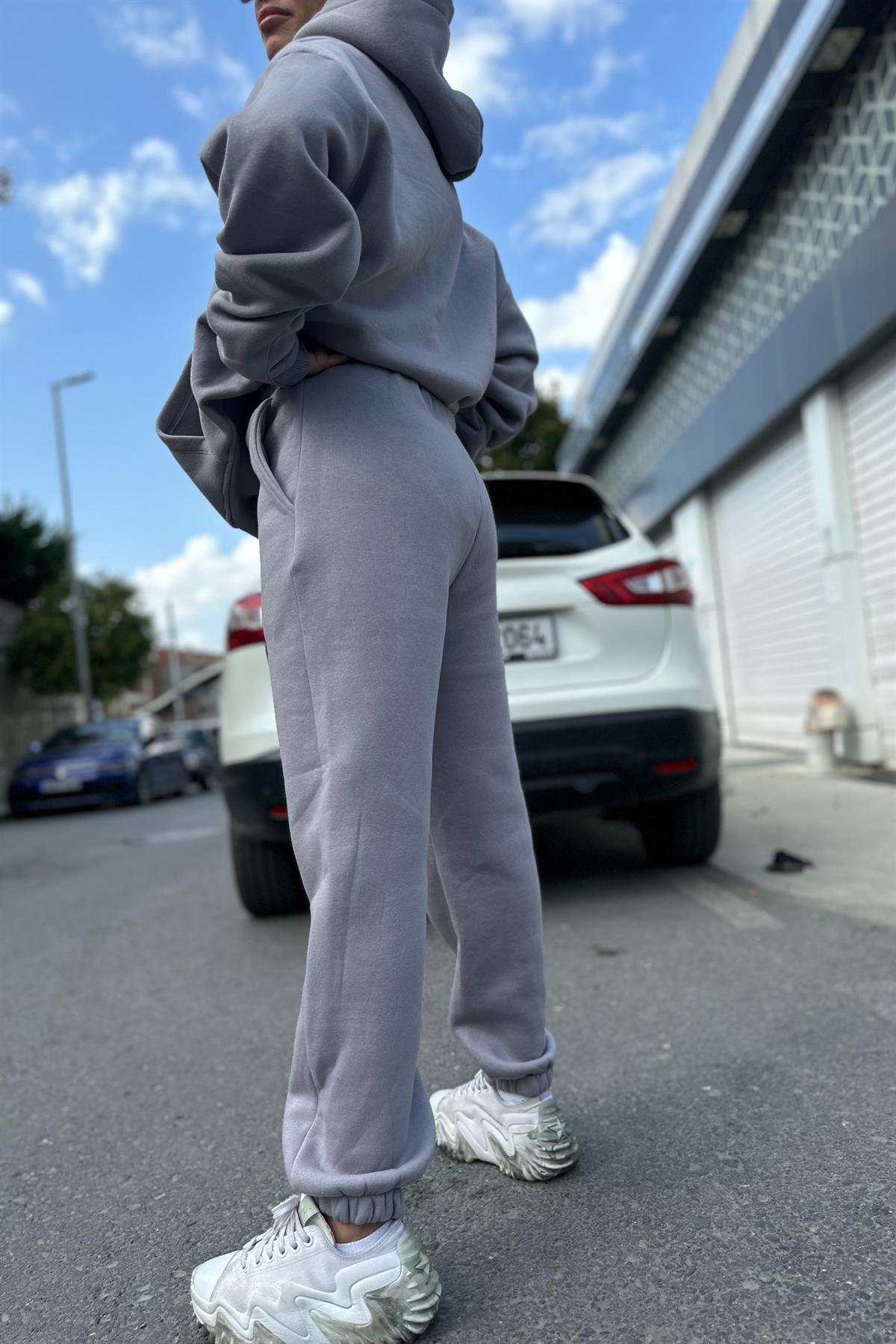 Uzay Grisi Şardonlu Oversize Eşofman TakımTAKIMLAR