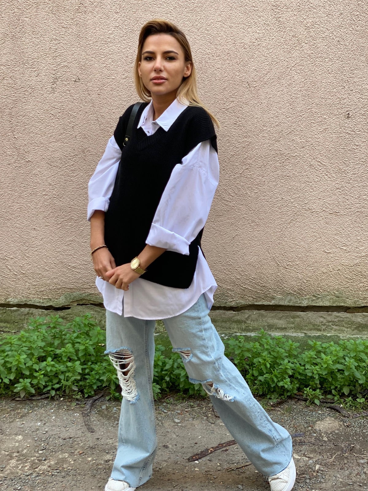 V Yaka Siyah SüveterKAZAK