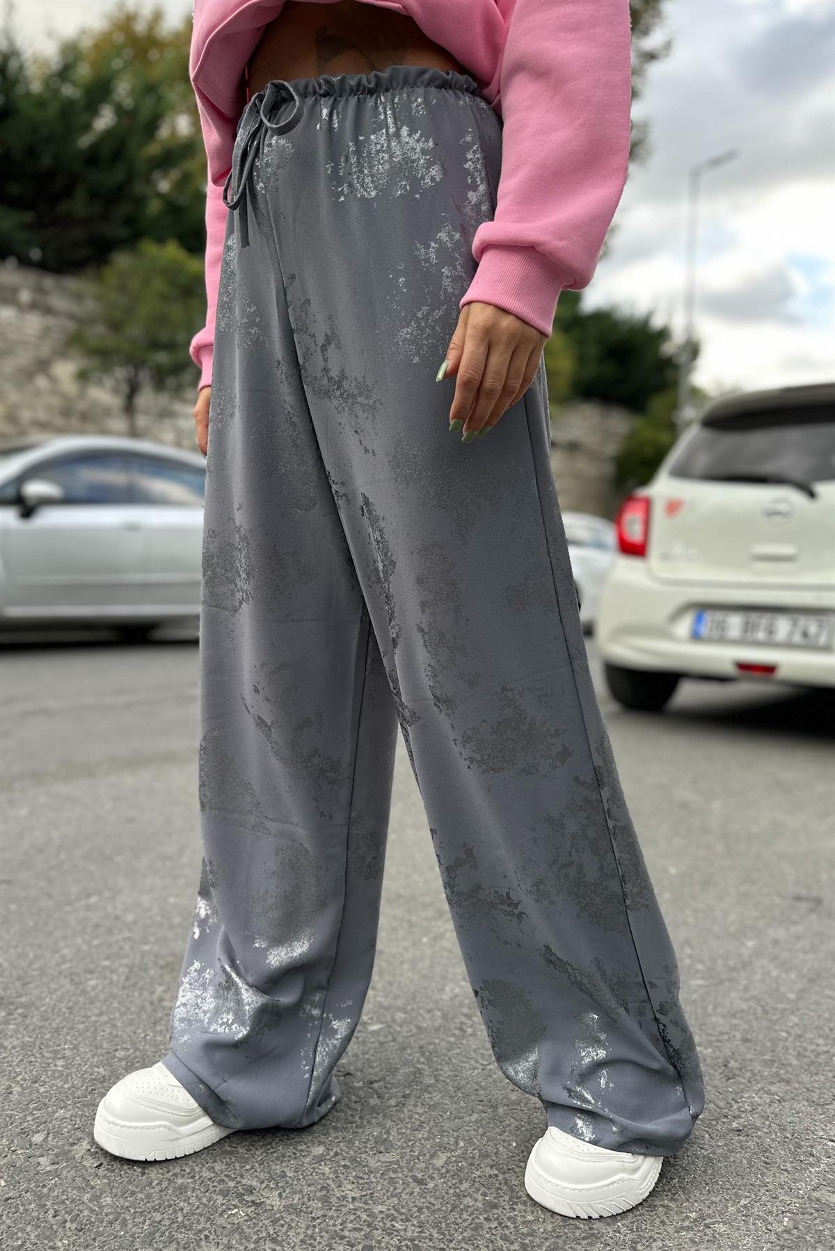 Varak Detaylı Antrasit PantolonPANTOLON