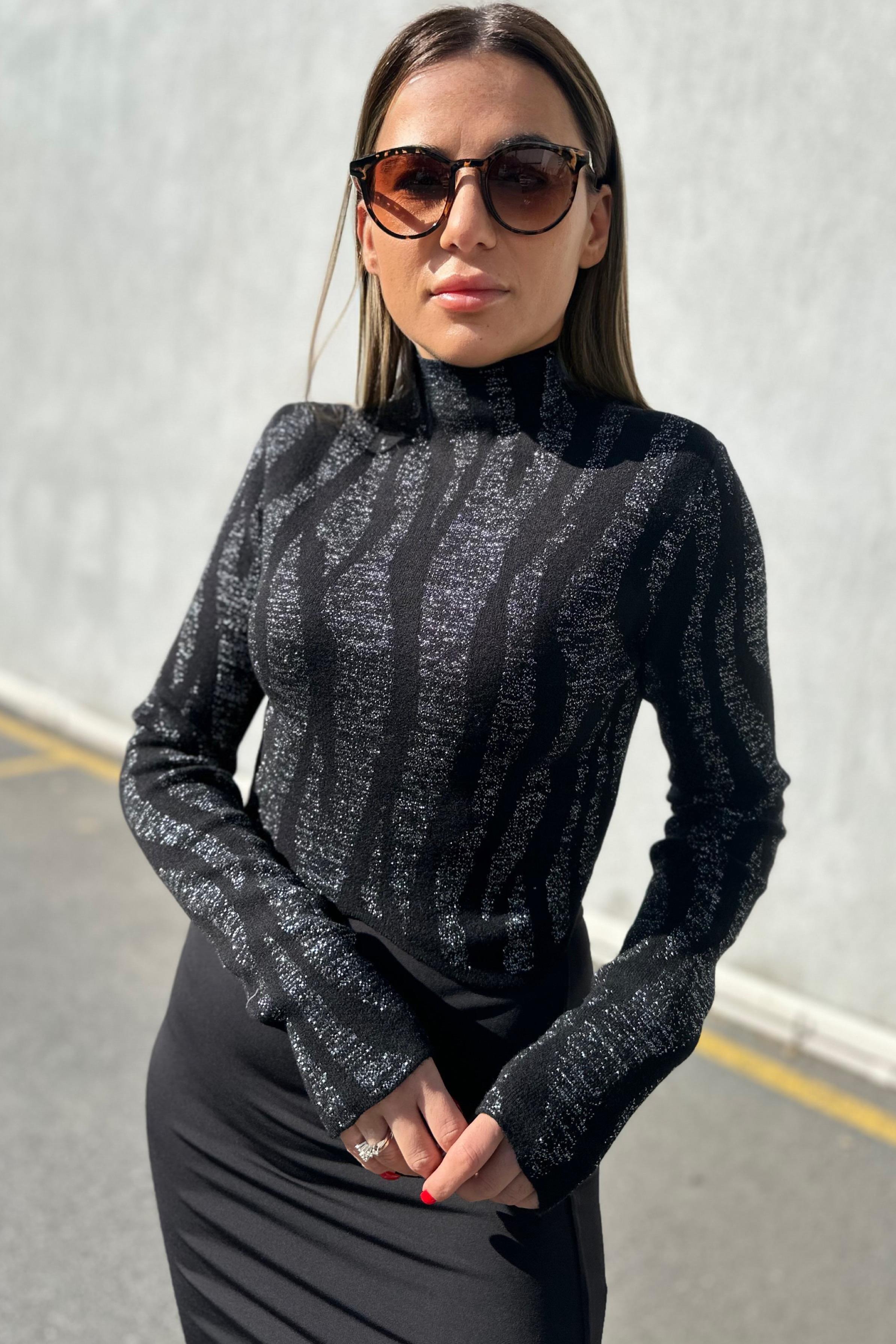Vatkalı Dik Yaka Simli Triko BluzYENİ GELENLER