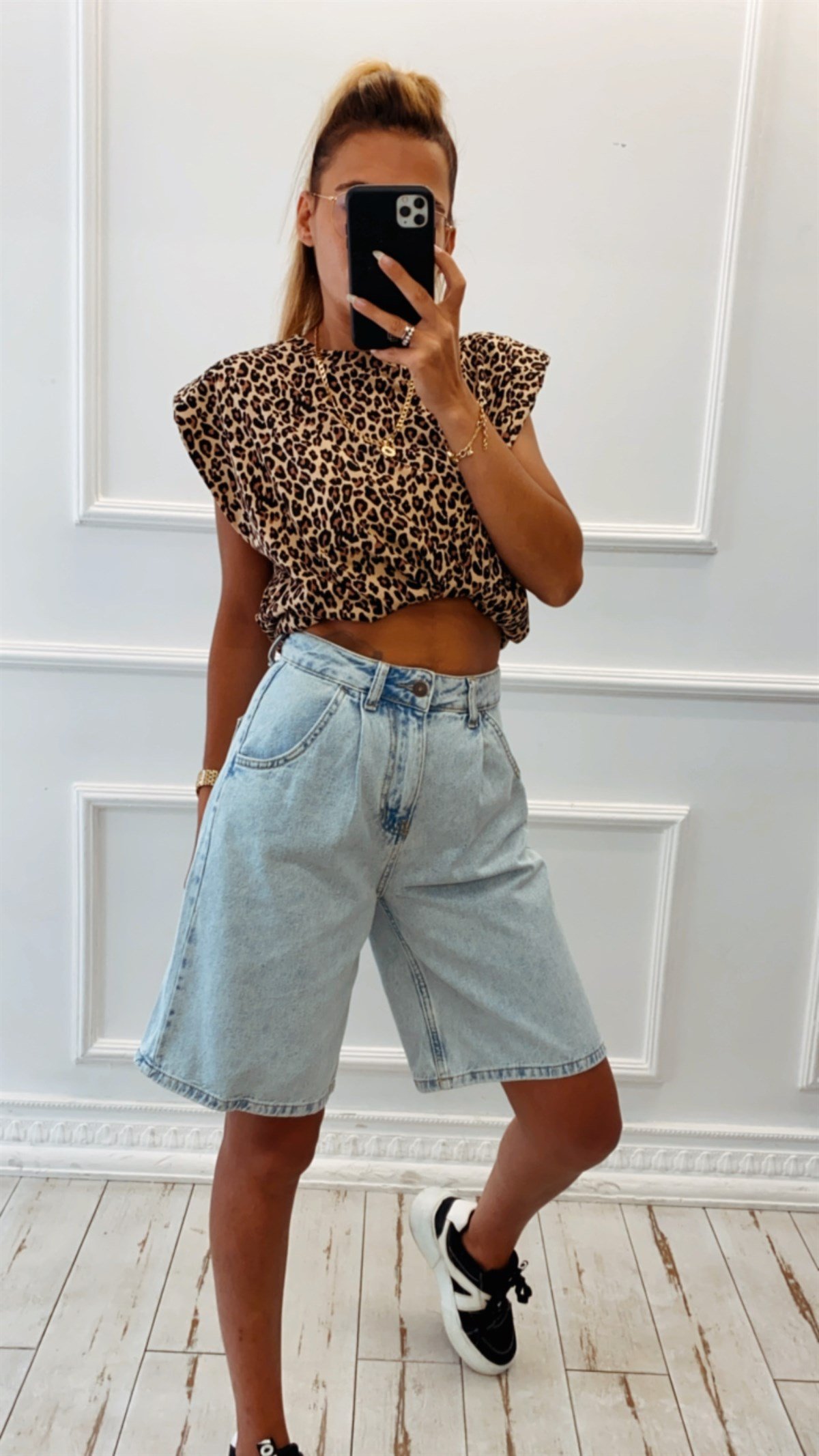 Vatkalı Leopar Basic Tshirt