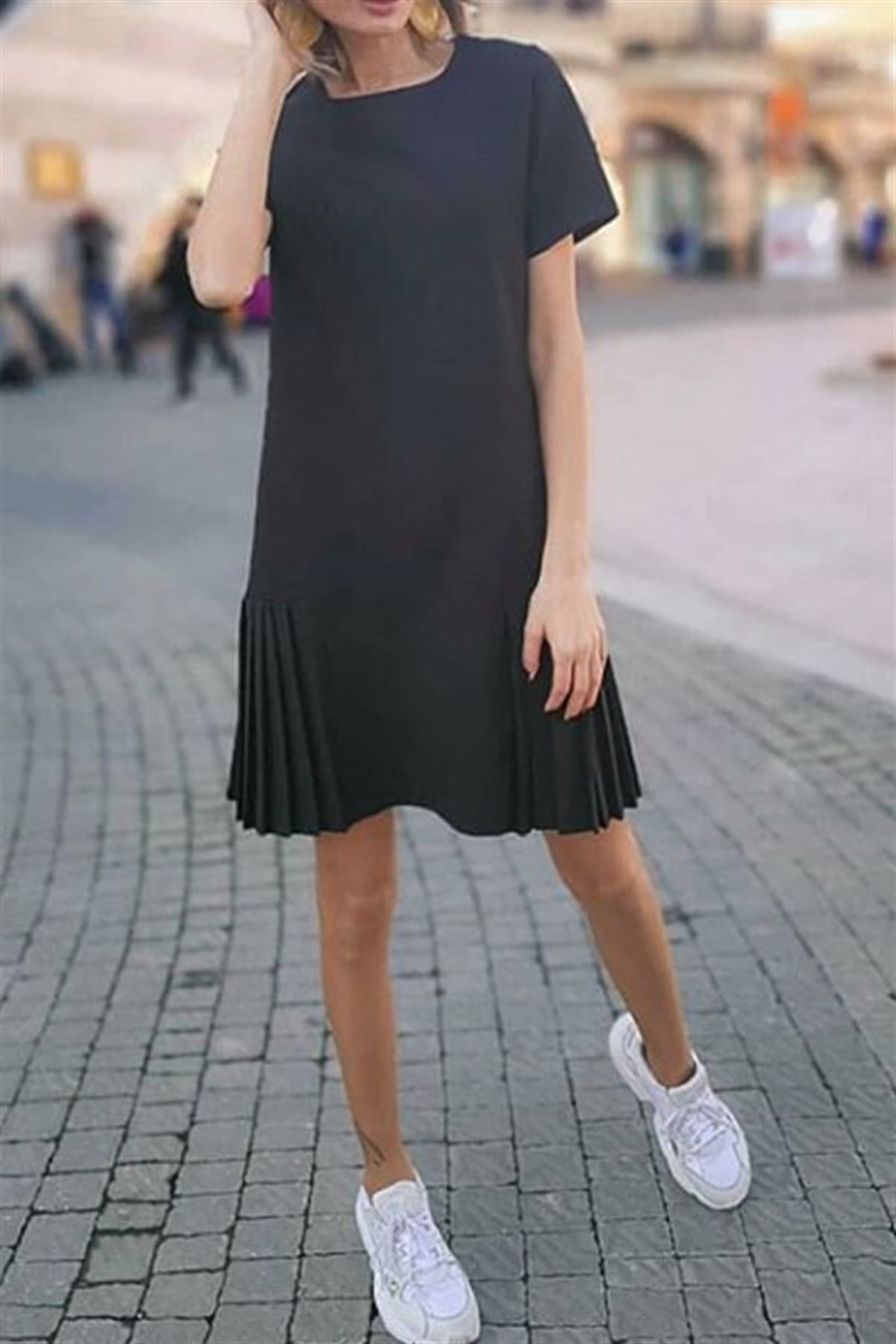 Yanları Pileli Basic Elbise