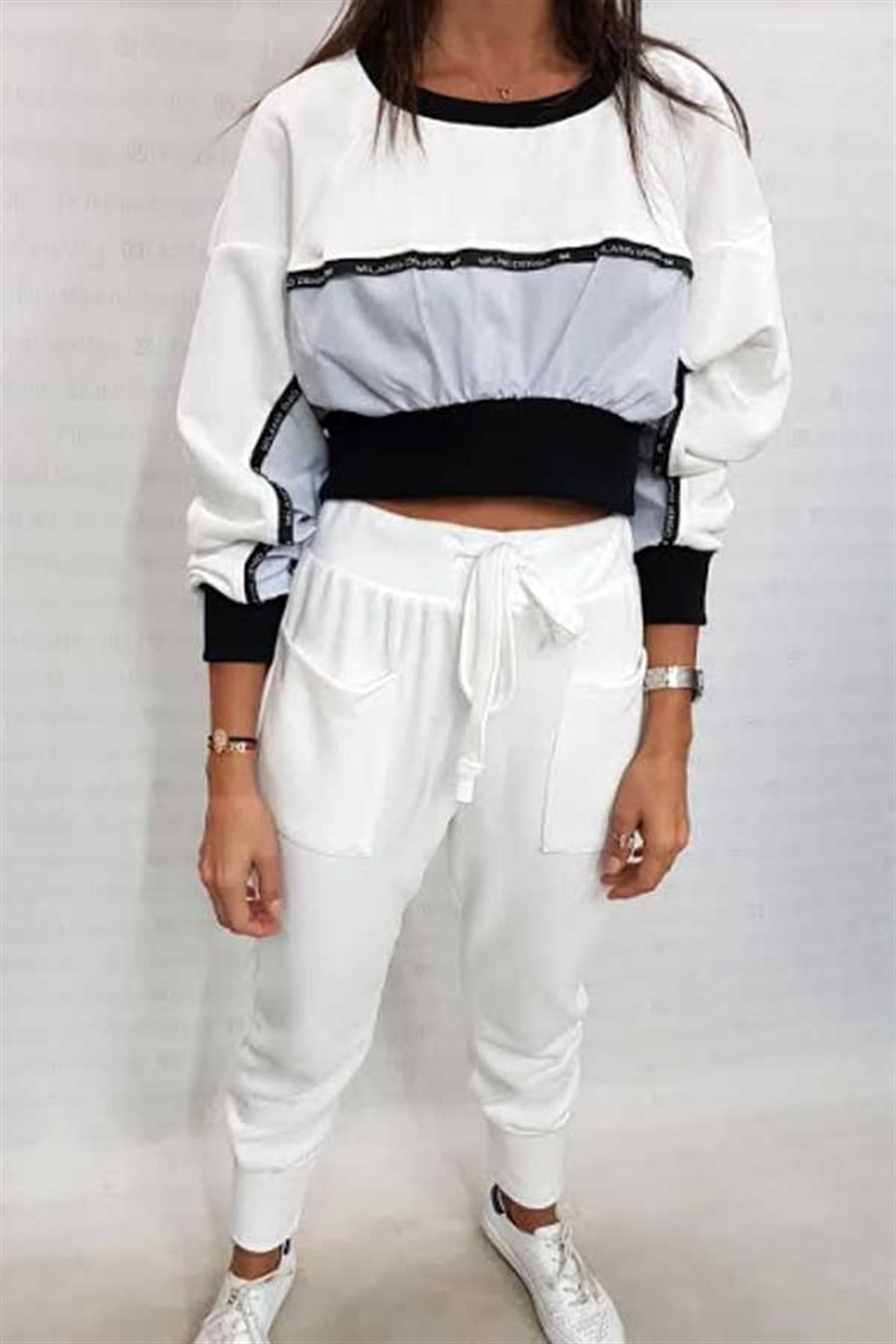 Yazı Şeritli Çift Renkli Crop Sweatshirt
