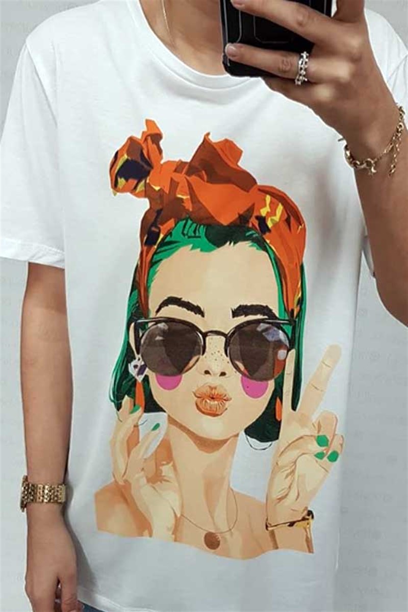 Yeşil Saçlı Gözlüklü Kız Tshirt