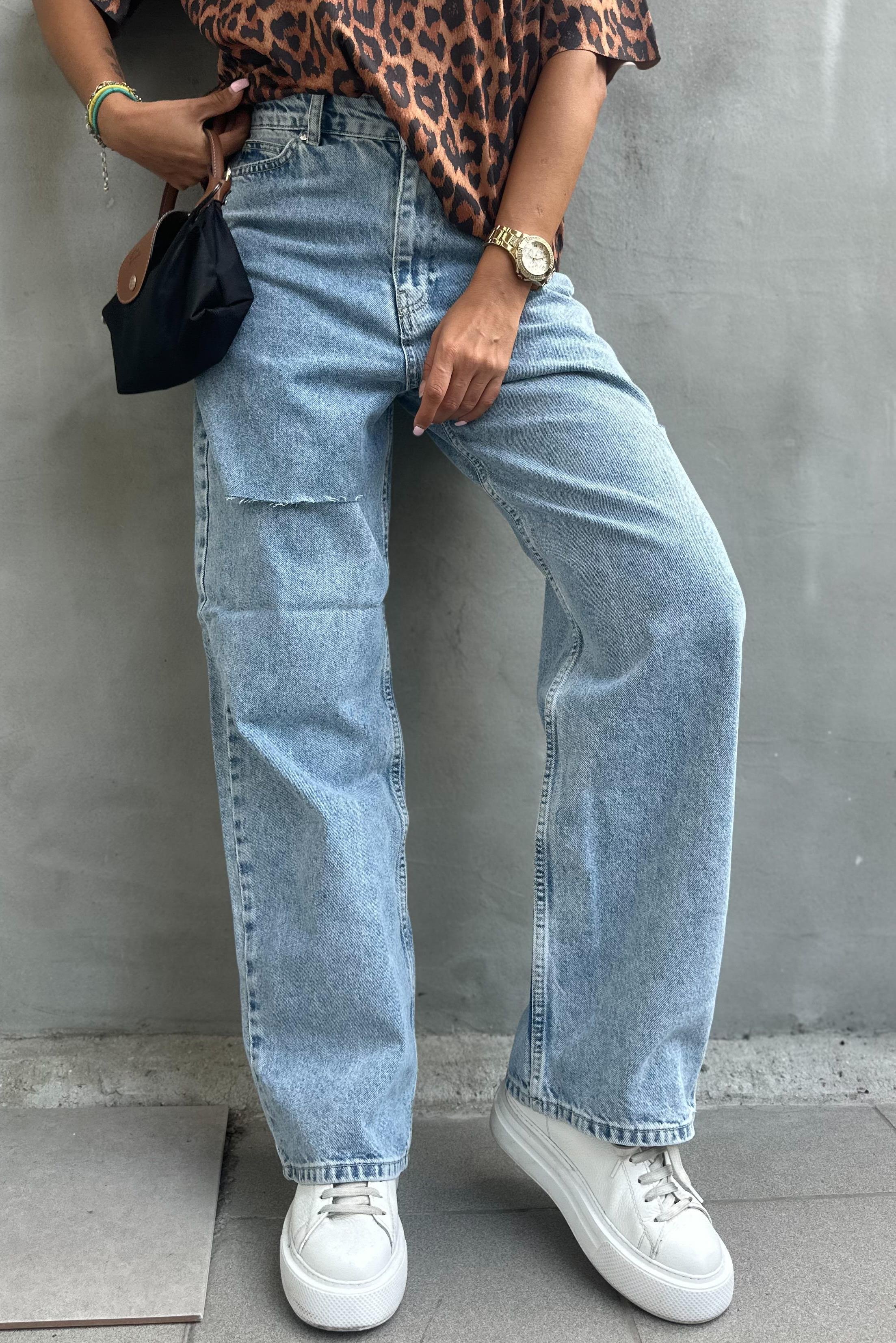 Yırtık Detay Buz Mavisi JeanJEAN