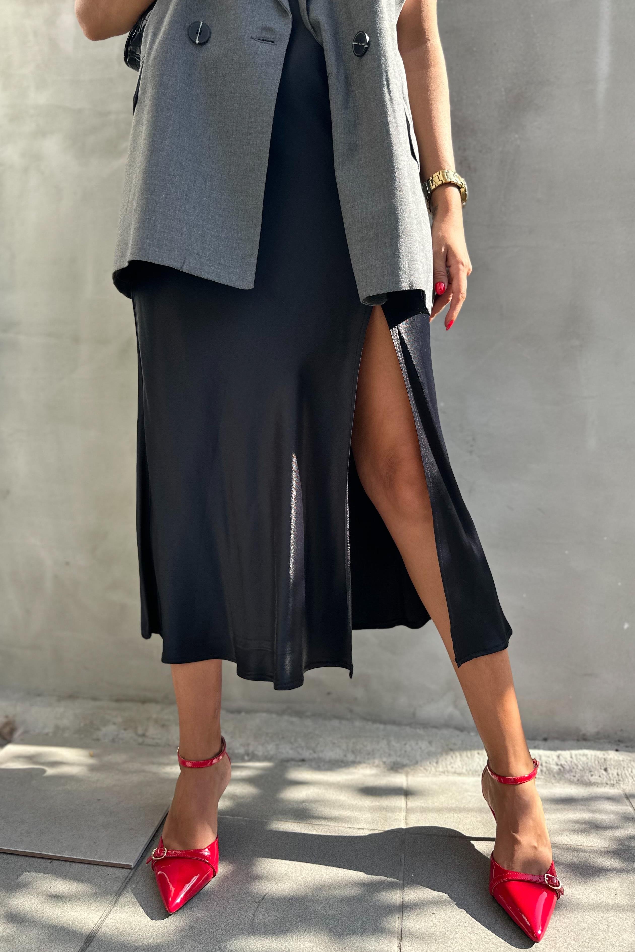 Yırtmaçlı Siyah Saten EtekETEK