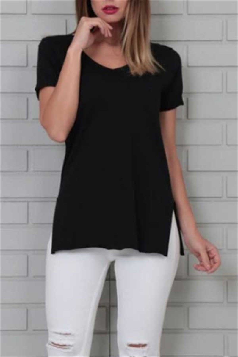 Yırtmaçlı V Yaka Basic Tshirt