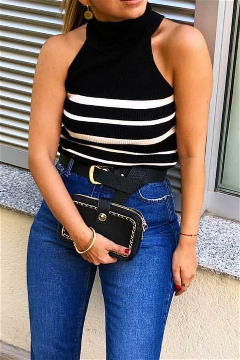 Yüzücü Model Çizgili Triko Bluz