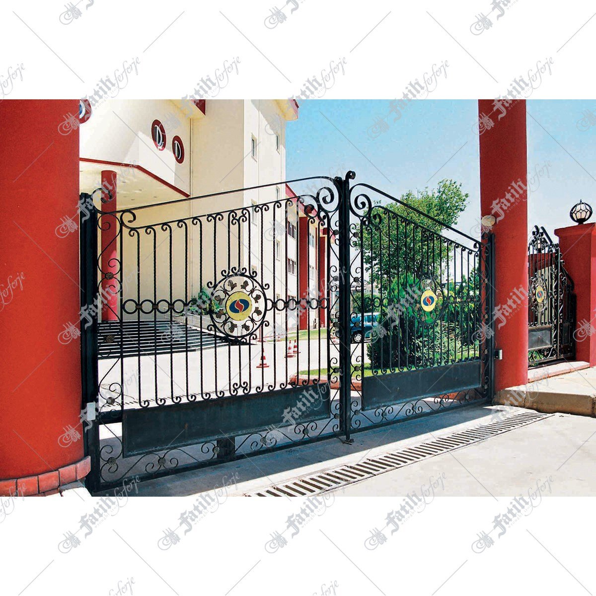 1009 KODLU FERFORJE KAPI