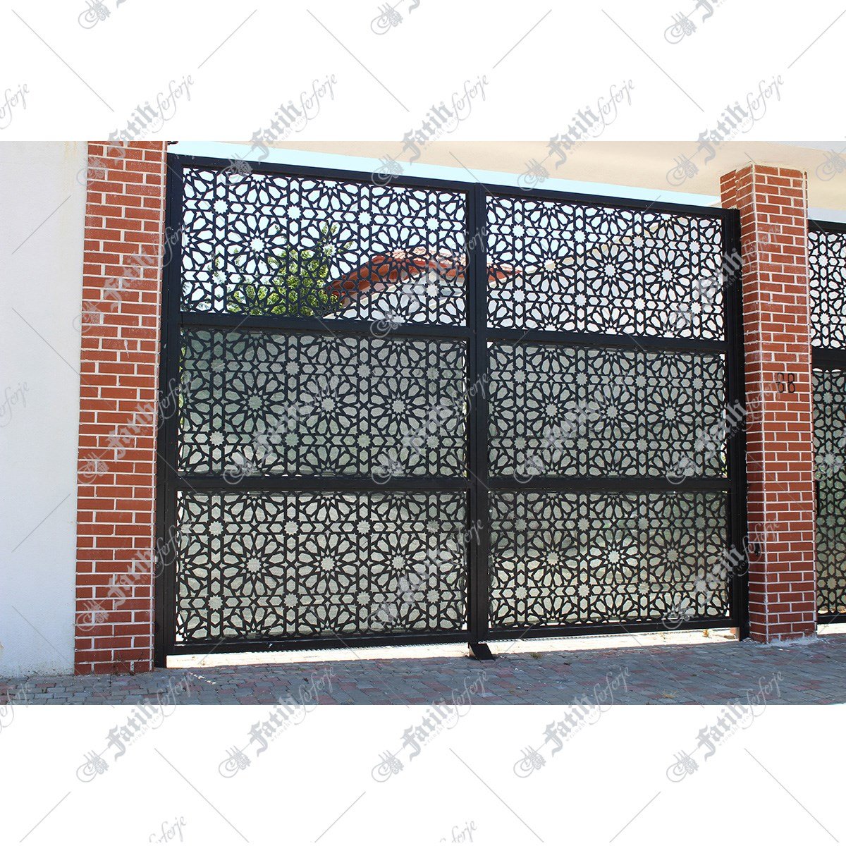 1413 KODLU FERFORJE KAPI