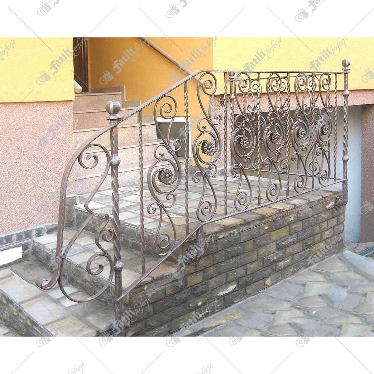 3160 KODLU FERFORJE MERDİVEN