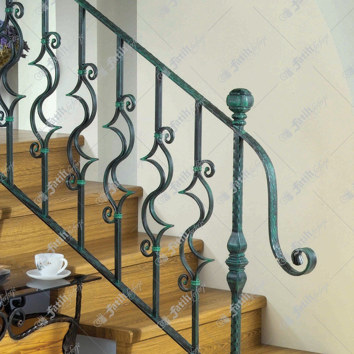 3203 KODLU FERFORJE MERDİVEN