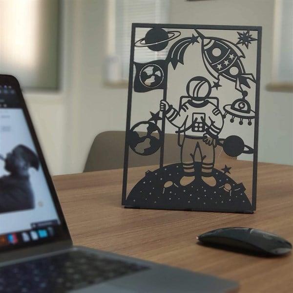 Space POD Metal Dekor