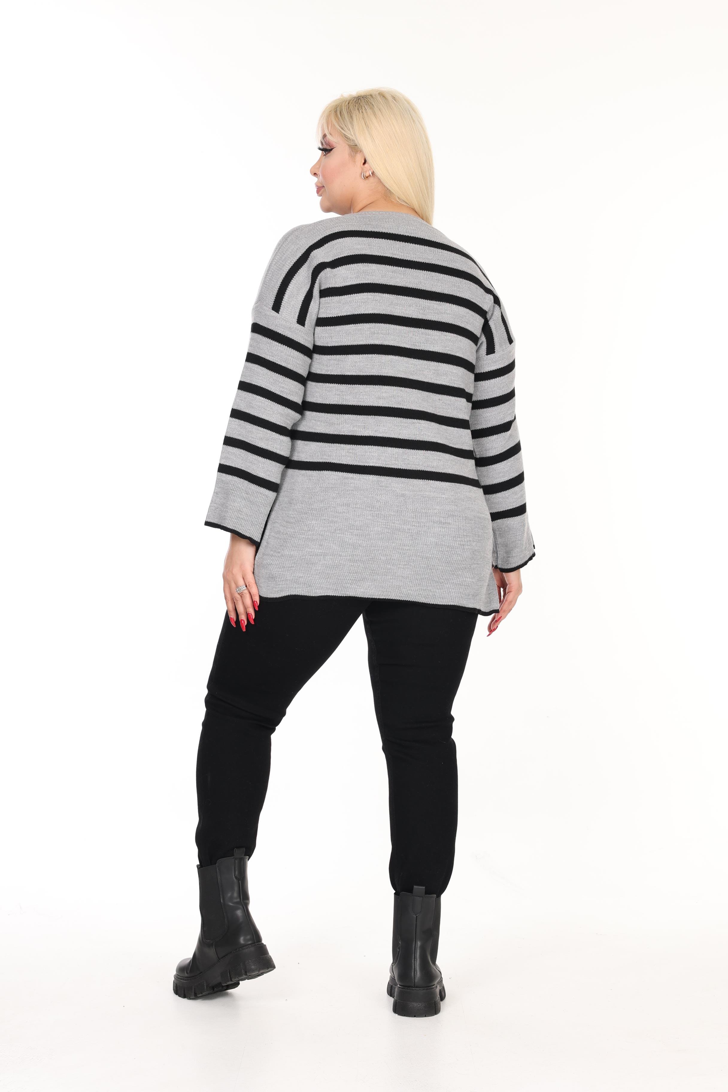 Bisiklet Yaka Çizgili Yırtmaçlı Rahat Kalıp Triko Kazak