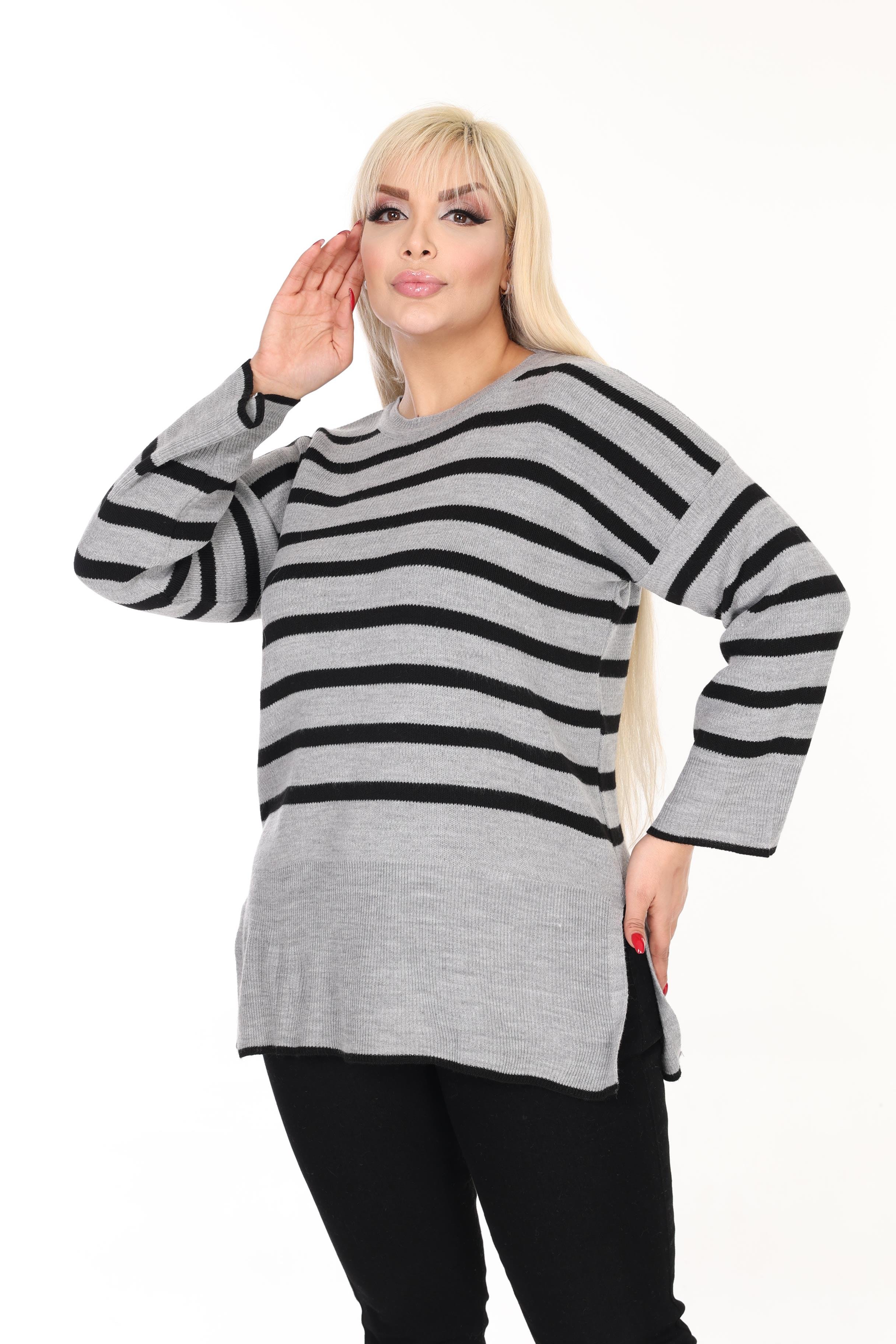 Bisiklet Yaka Çizgili Yırtmaçlı Rahat Kalıp Triko Kazak