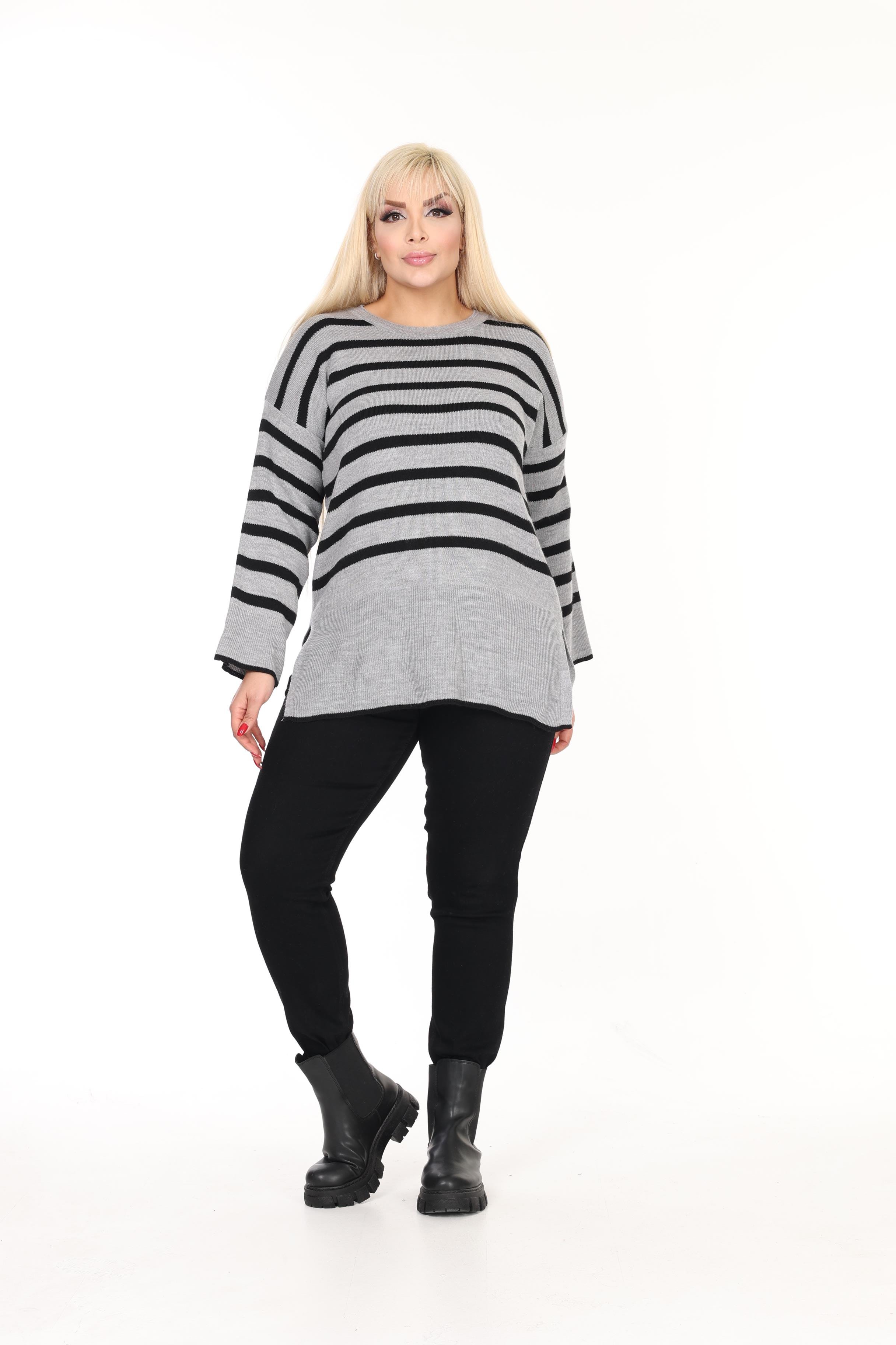 Bisiklet Yaka Çizgili Yırtmaçlı Rahat Kalıp Triko Kazak