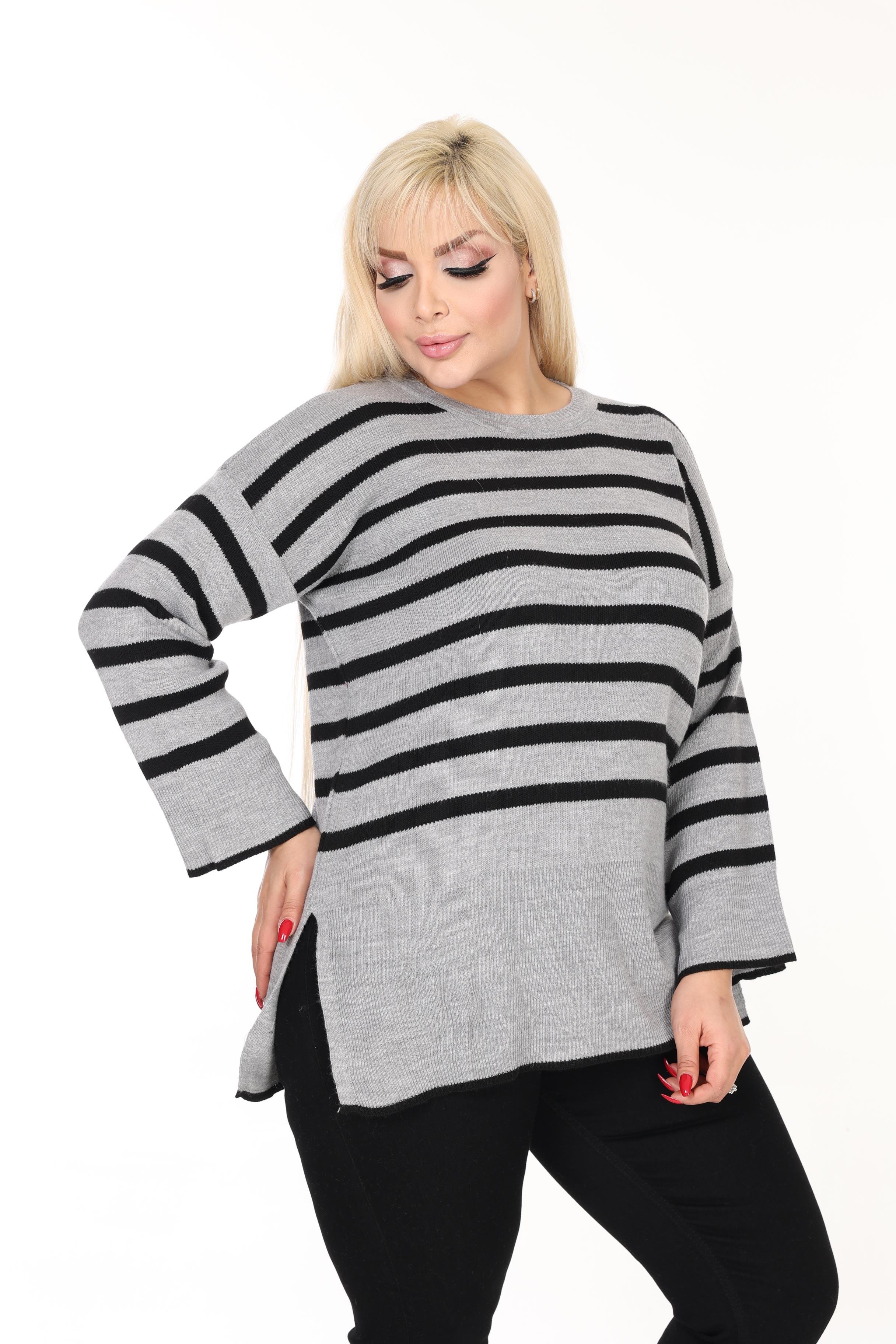 Bisiklet Yaka Çizgili Yırtmaçlı Rahat Kalıp Triko Kazak