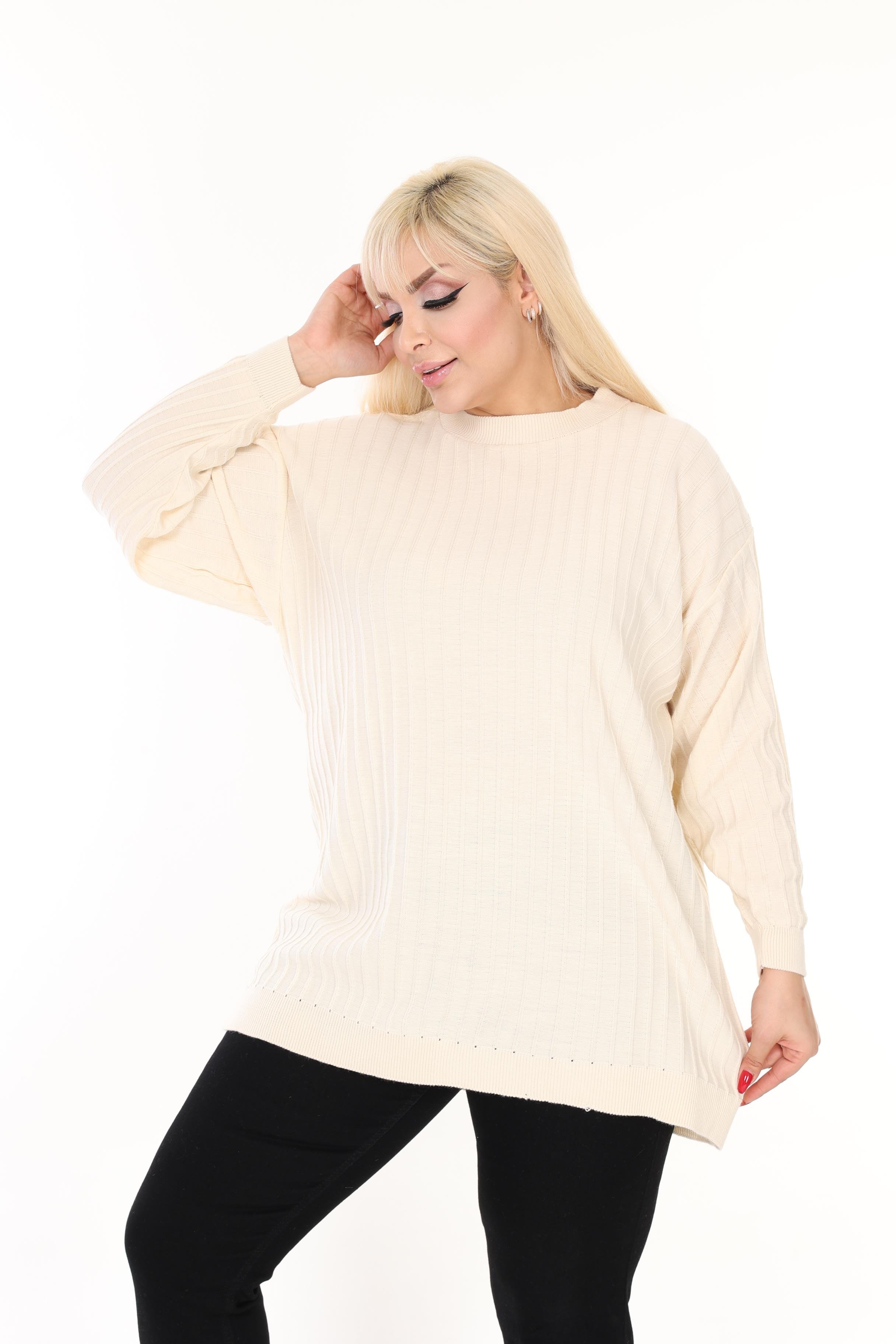 Bisiklet Yaka Rahat Kalıp Büyük Beden Triko Kazak