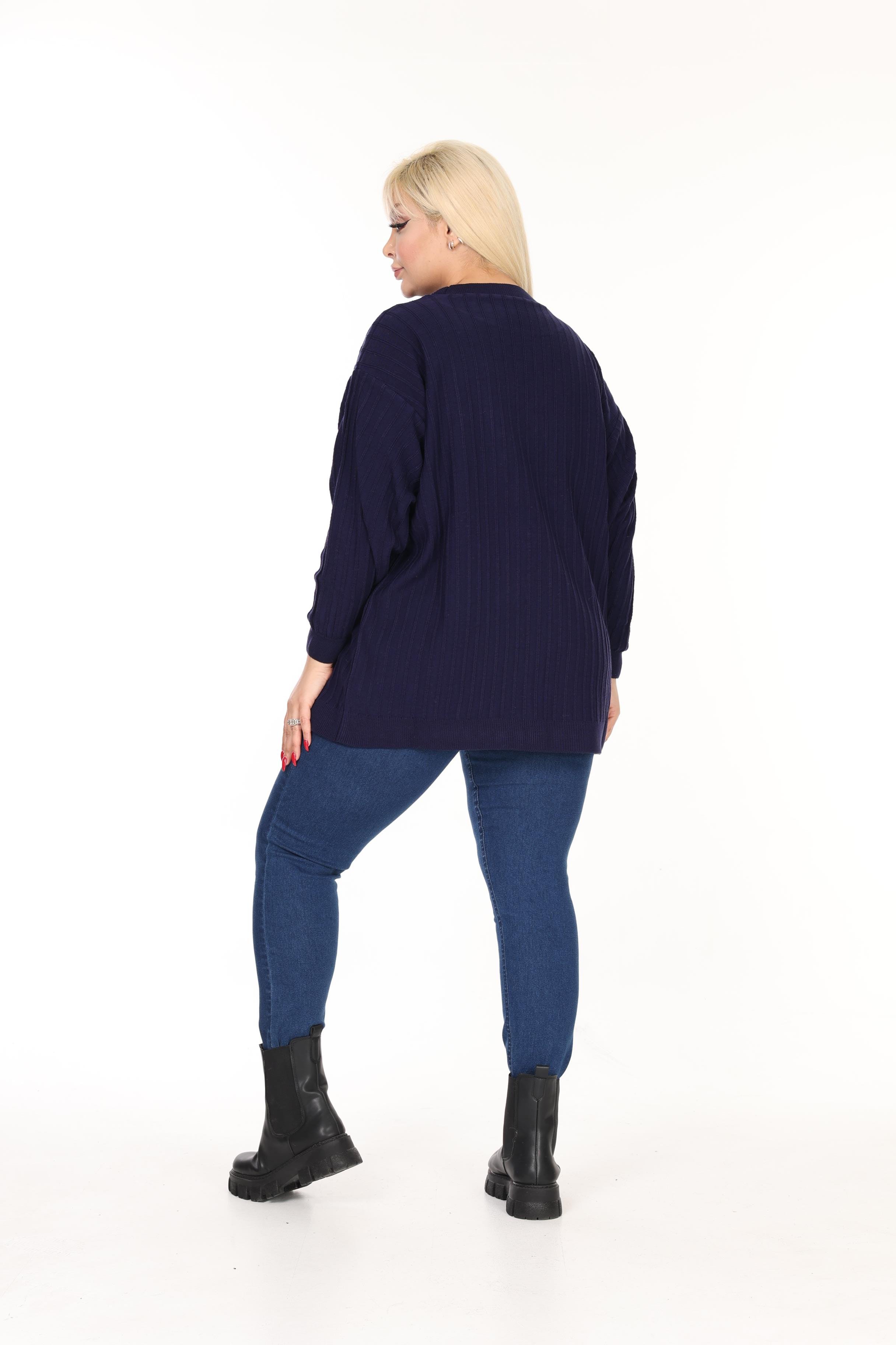 Bisiklet Yaka Rahat Kalıp Büyük Beden Triko Kazak