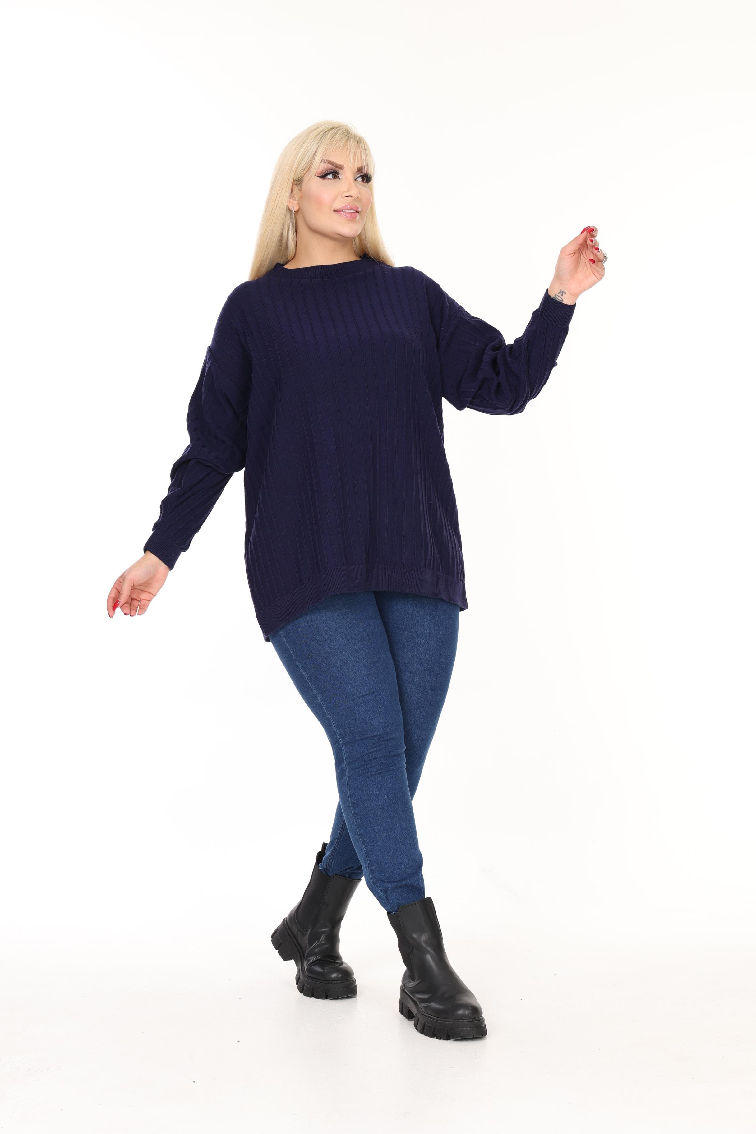 Bisiklet Yaka Rahat Kalıp Büyük Beden Triko Kazak