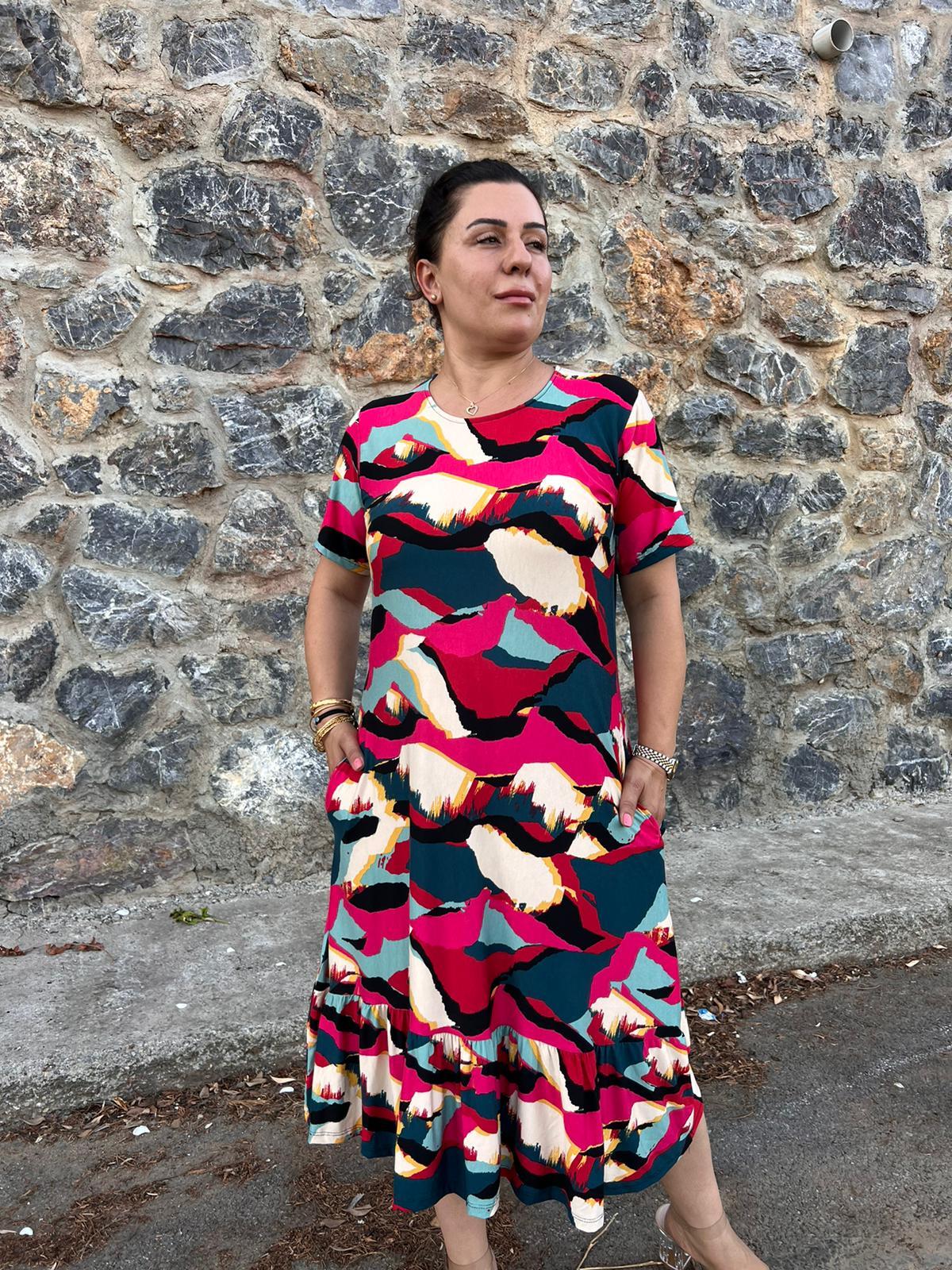 Blok Renkli Eteği Fırfırlı Büyük Beden Elbise