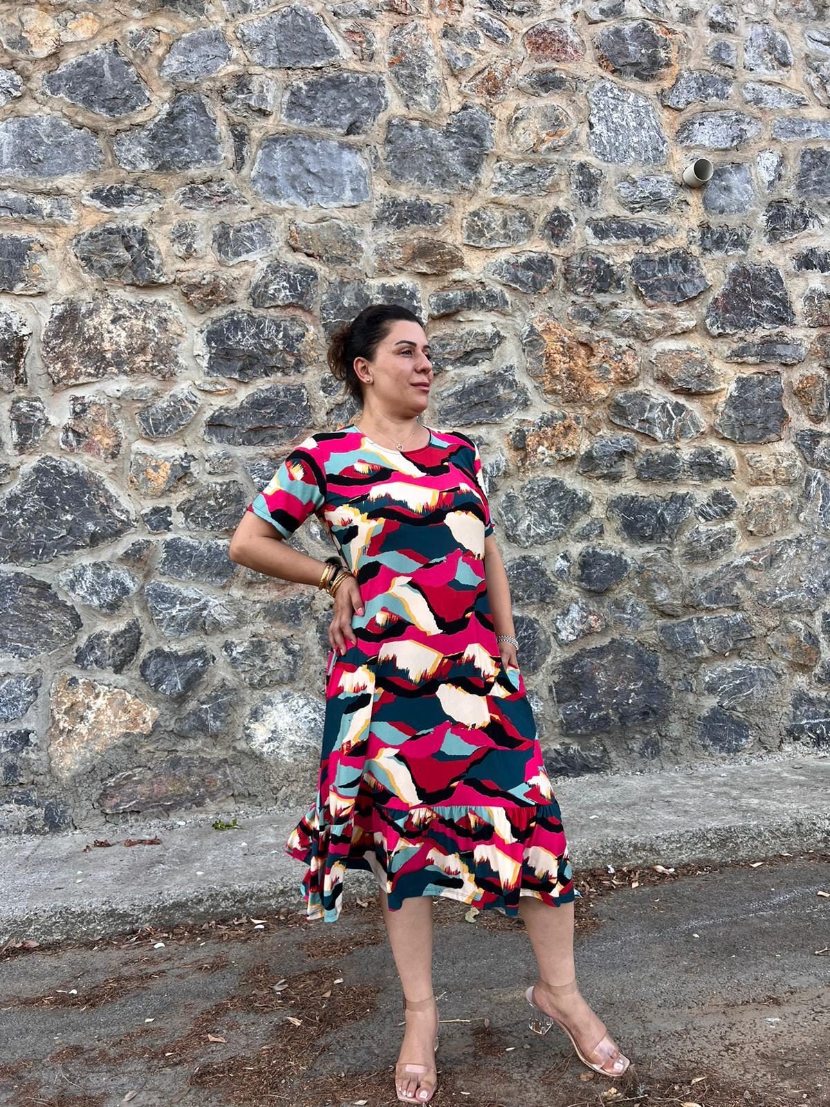 Blok Renkli Eteği Fırfırlı Büyük Beden Elbise