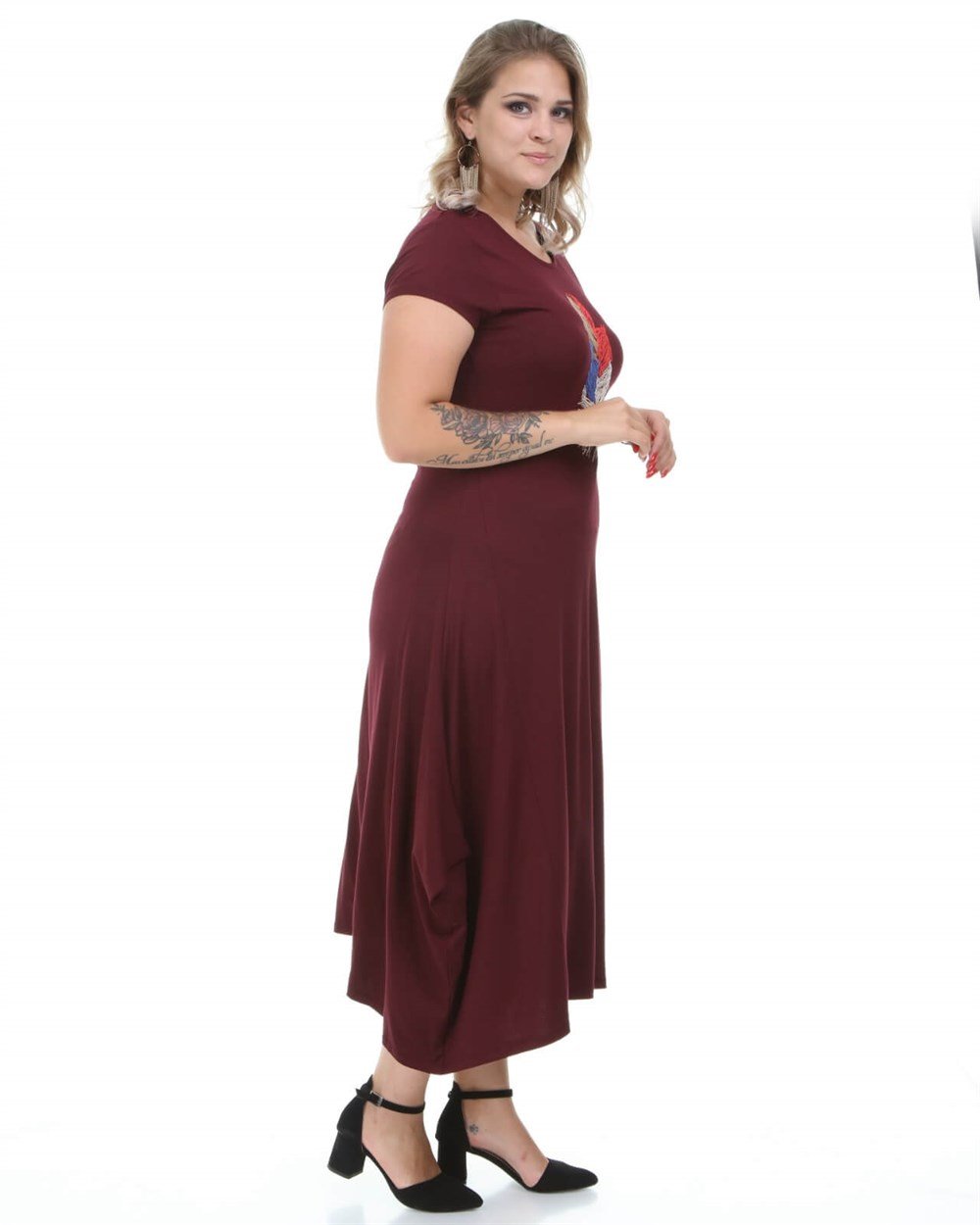 Bordo yaprak nakışlı büyük beden viskon elbise 