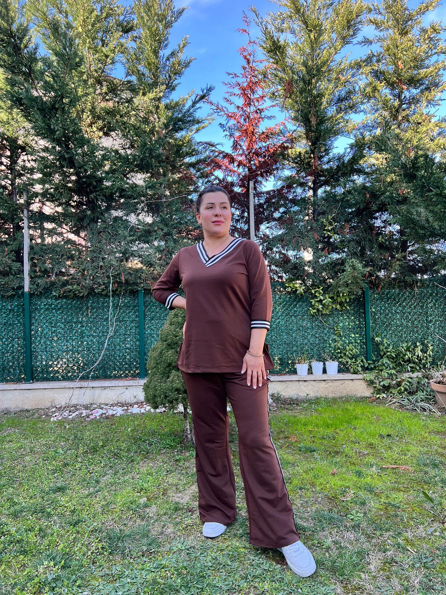 Büyük Beden Şeritli Alt-Üst Örme Takım