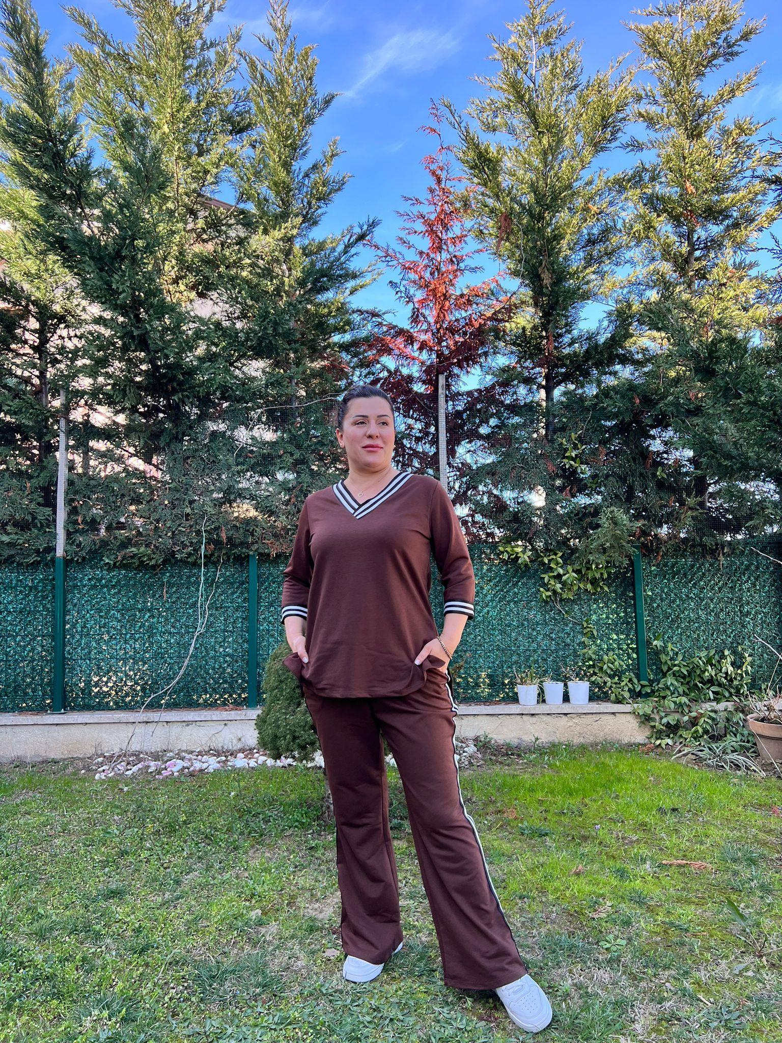 Büyük Beden Şeritli Alt-Üst Örme Takım