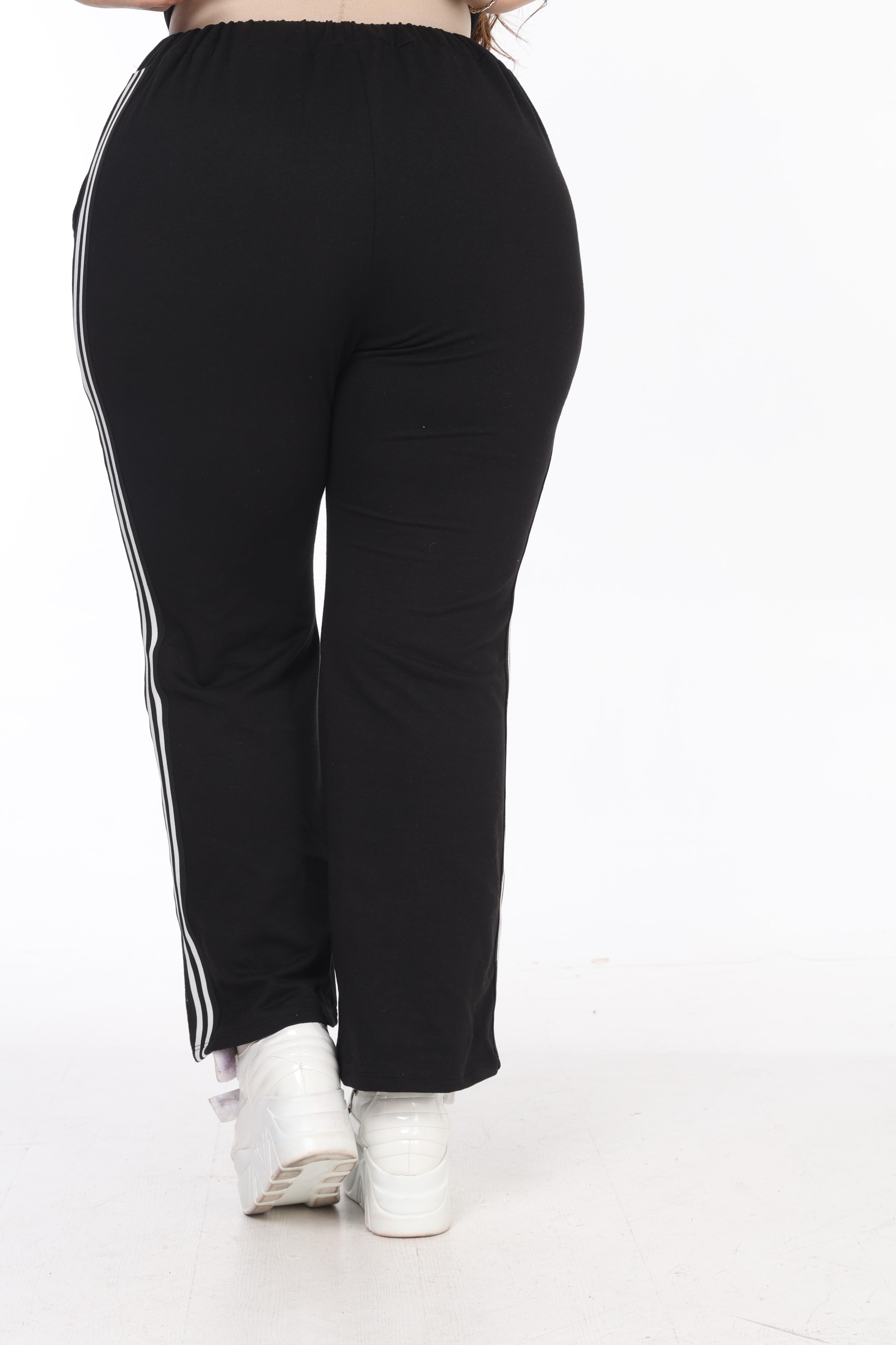 Büyük Beden Şeritli Alt-Üst Örme Takım