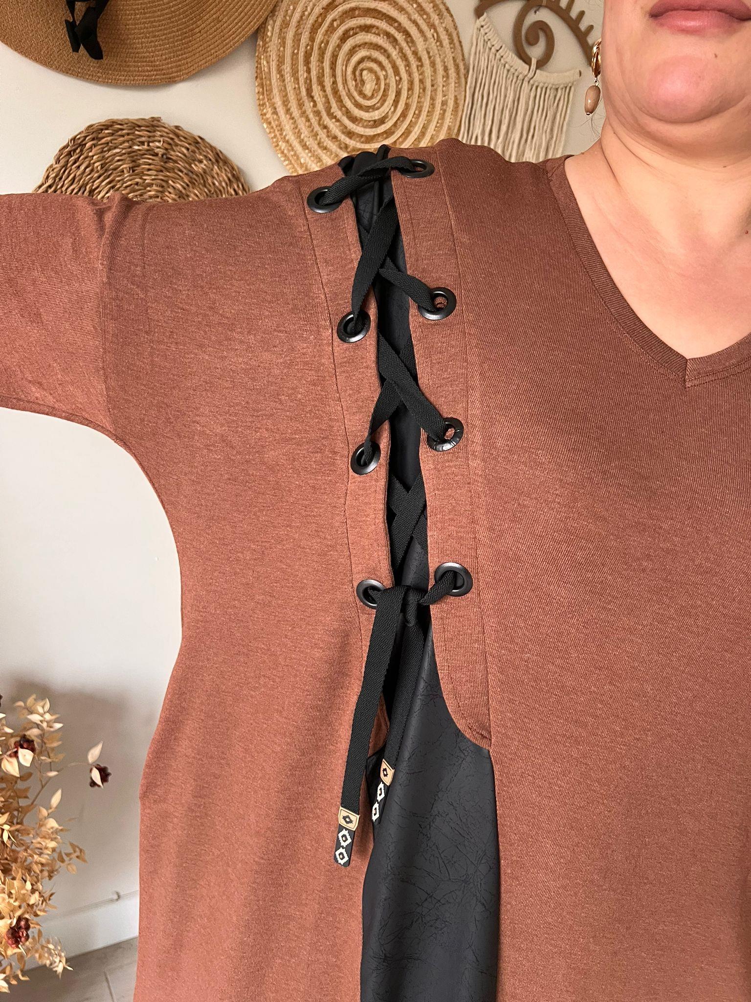 Çilek Kumaş Deri Detaylı Oversize Rahat Kalıp Elbise | Mjora Butik