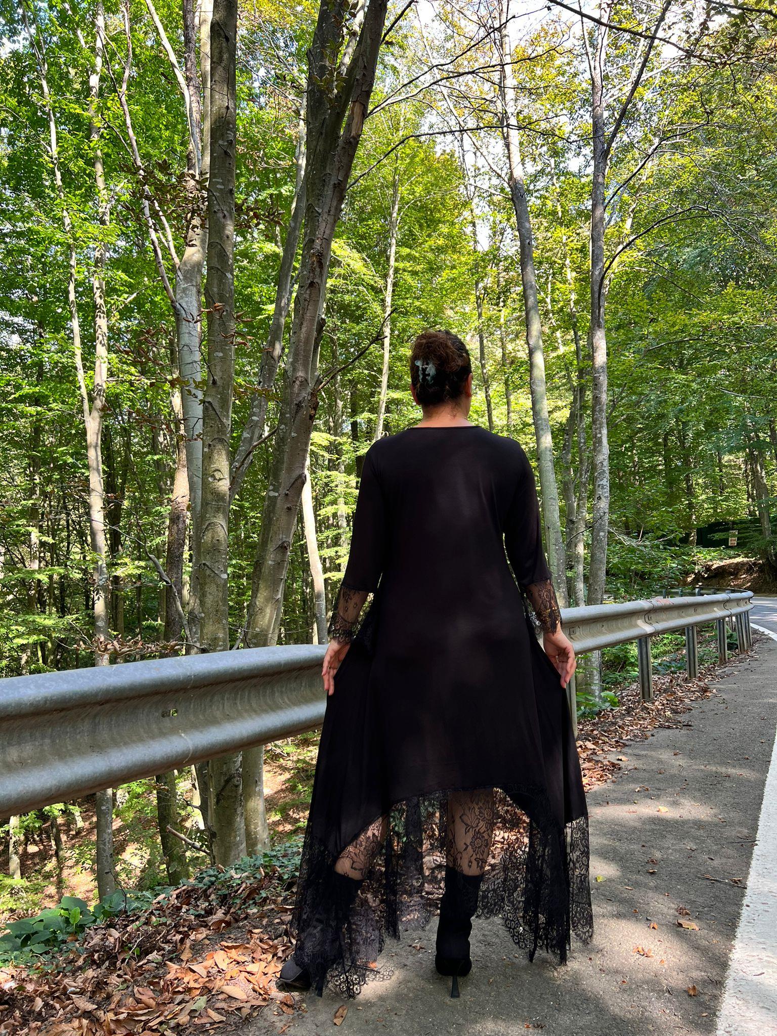 Dantel Detaylı Büyük Beden Örme Elbise