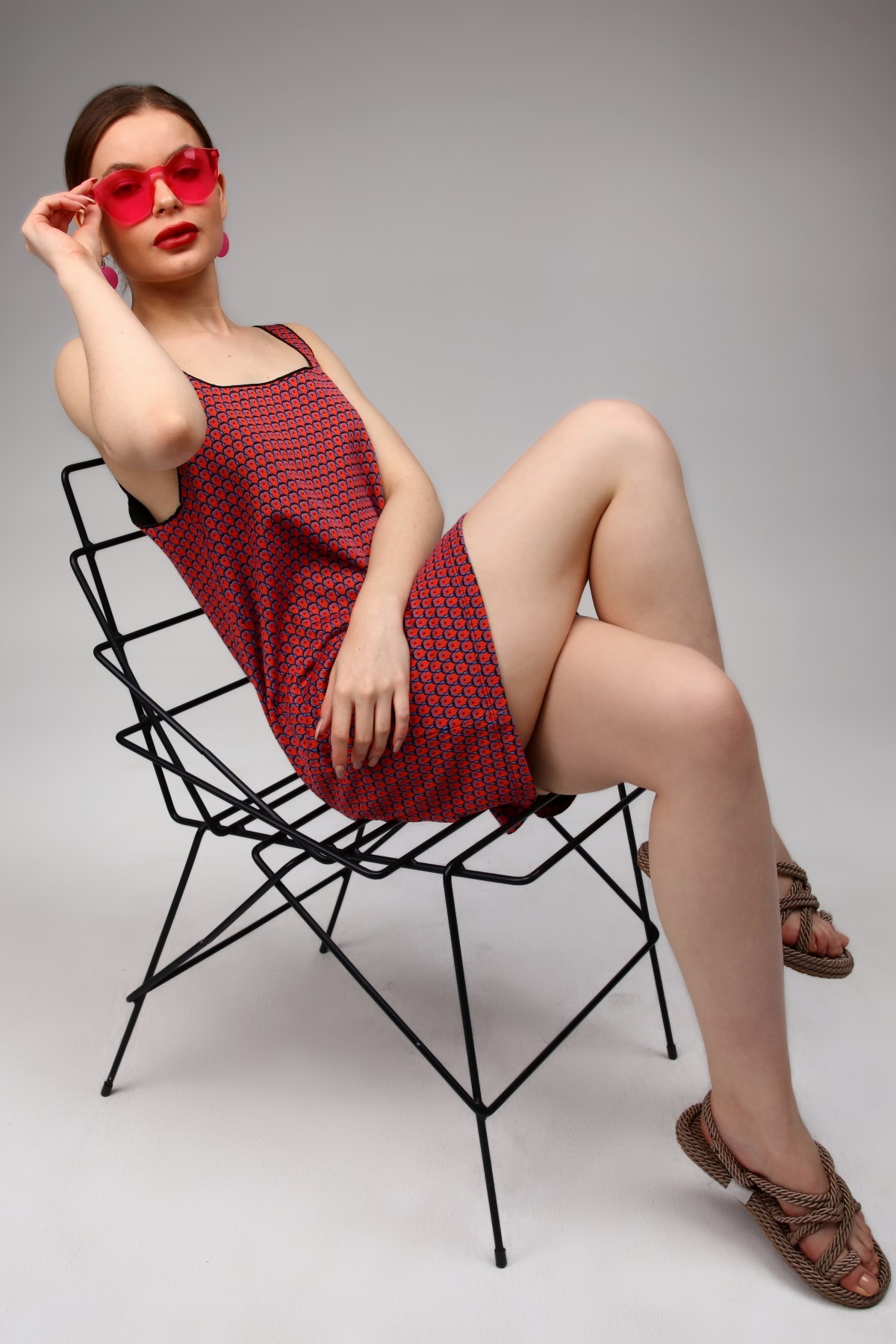 Desenli Dokulu Kalın Askılı Mini Elbise 