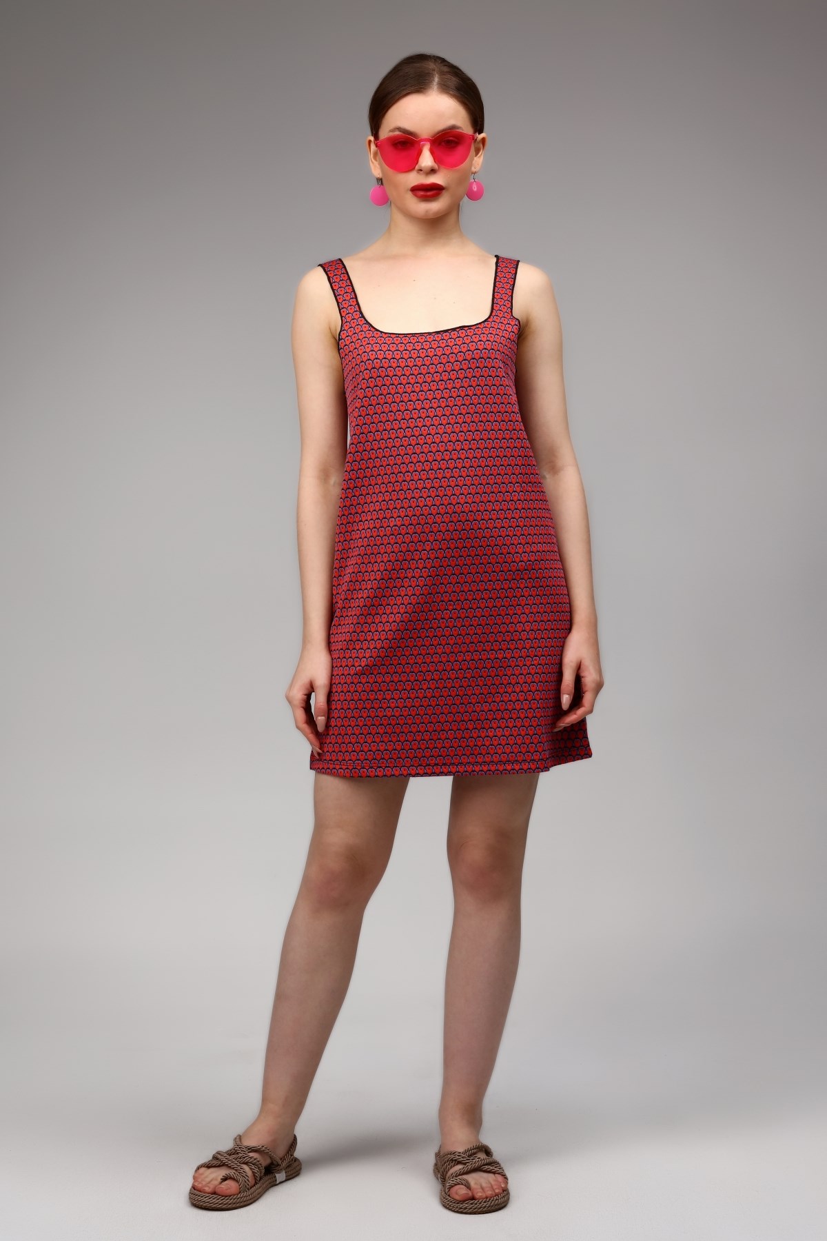 Desenli Dokulu Kalın Askılı Mini Elbise 