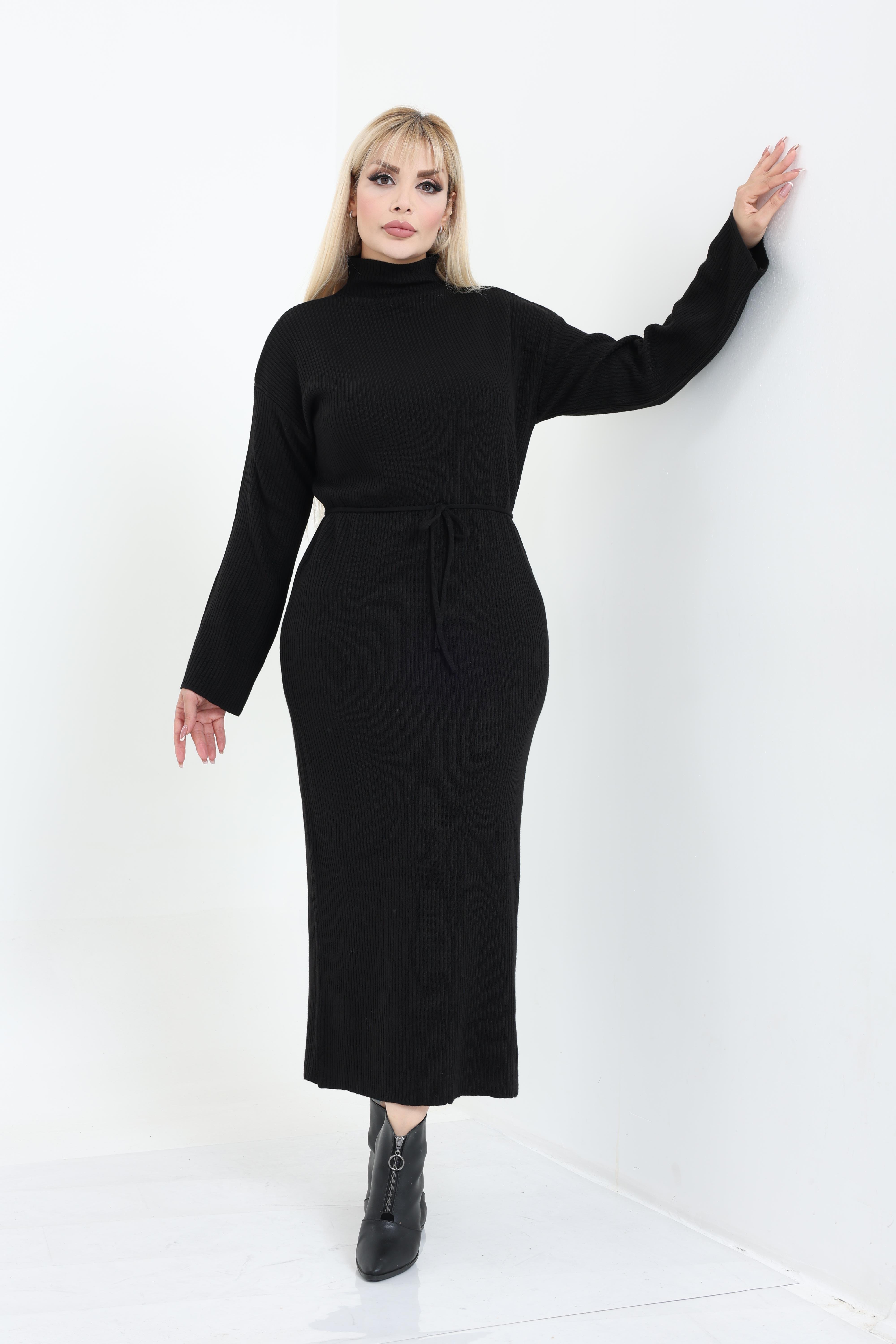 Dik Yaka Geniş Kol Triko Örme Elbise