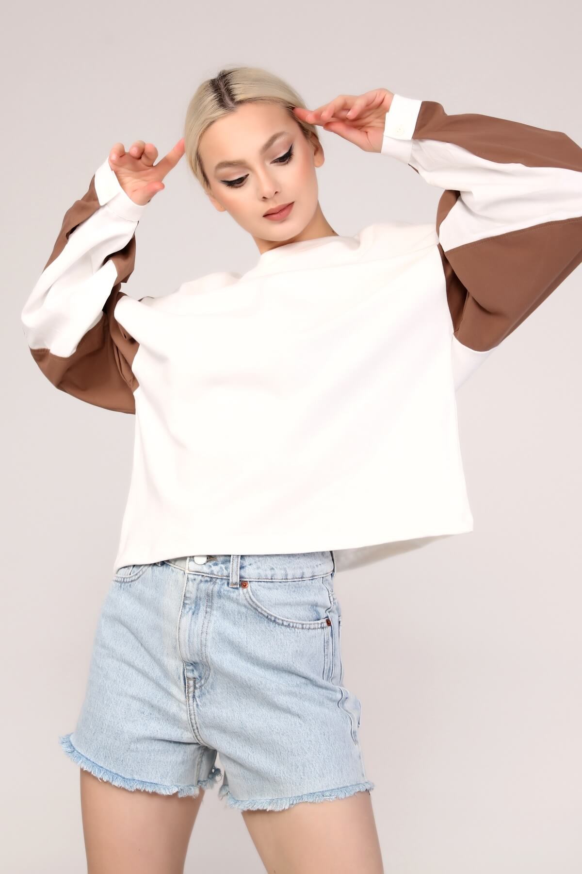 Ekru Kolları Kahverengi Salaş Sweatshirt 