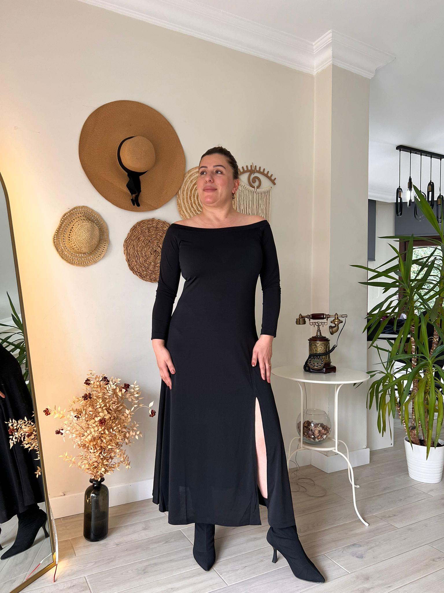 Kayık Yaka Yırtmaçlı Sandy Kumaş Elbise | Mjora Butik