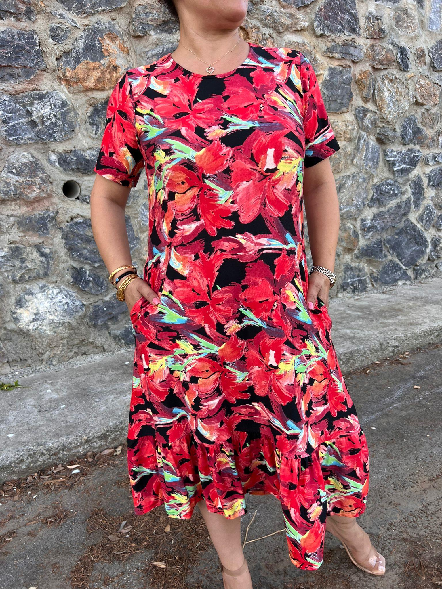 Kırmızı Desenli Eteği Fırfırlı Büyük Beden Elbise