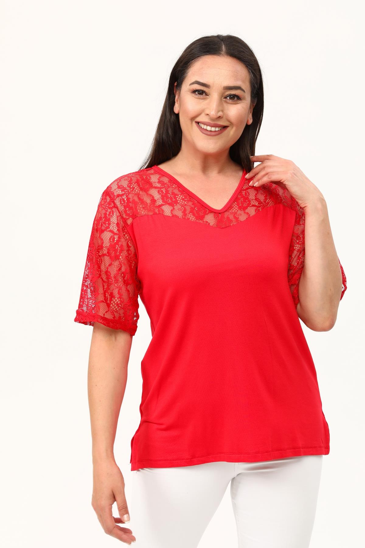 Kırmızı Kalp Yaka Büyükbeden Dantel Bluz