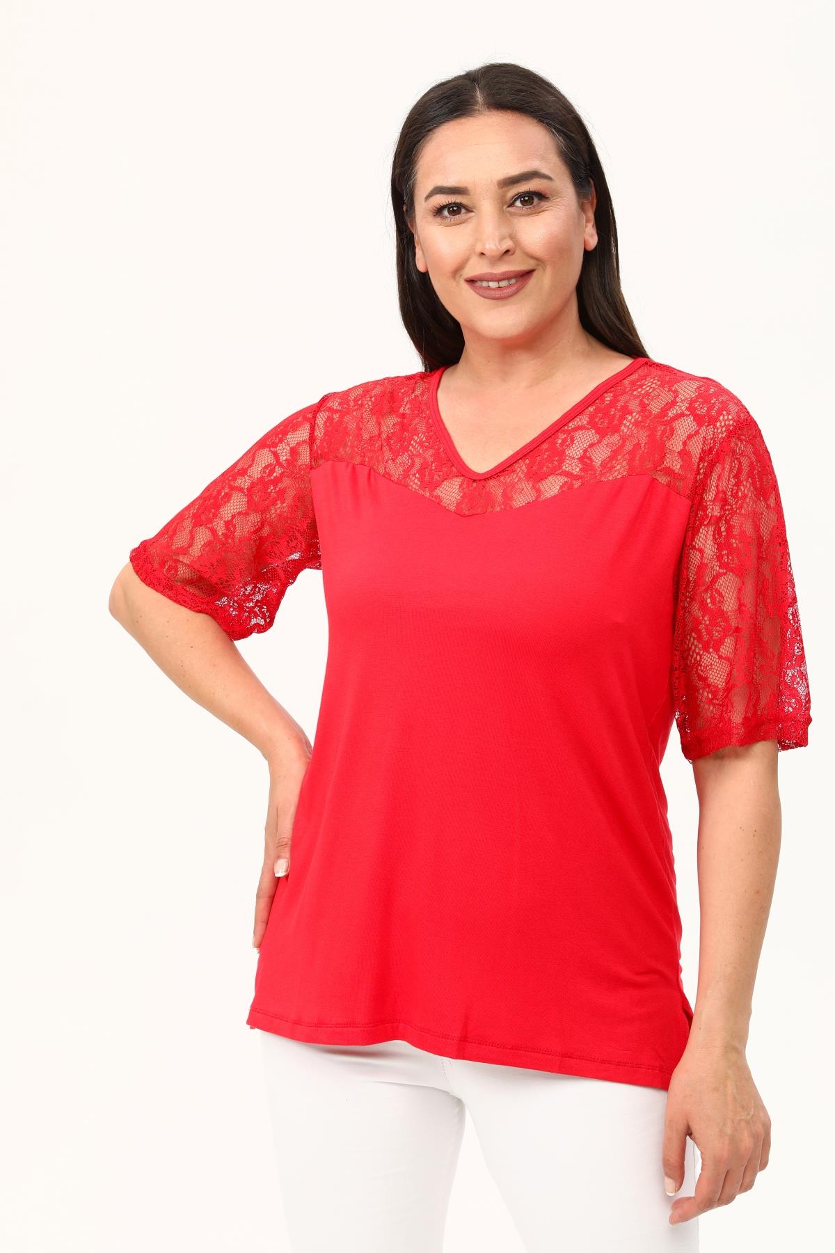 Kırmızı Kalp Yaka Büyükbeden Dantel Bluz