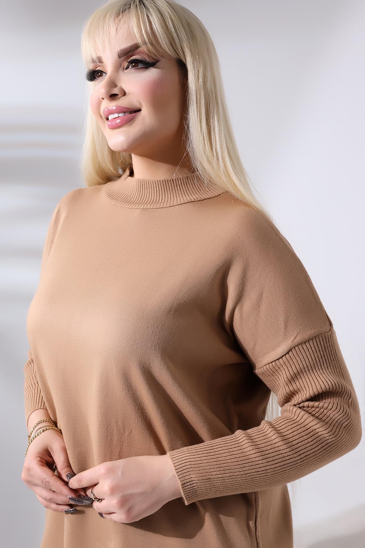 Krem Yarım Balıkçı Yaka İnce Triko Büyük Beden Kazak