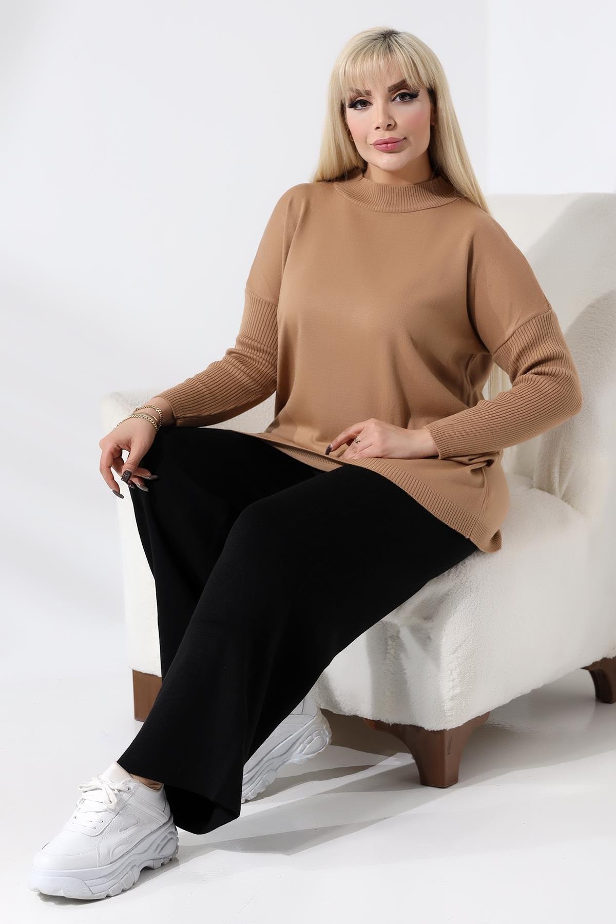 Krem Yarım Balıkçı Yaka İnce Triko Büyük Beden Kazak