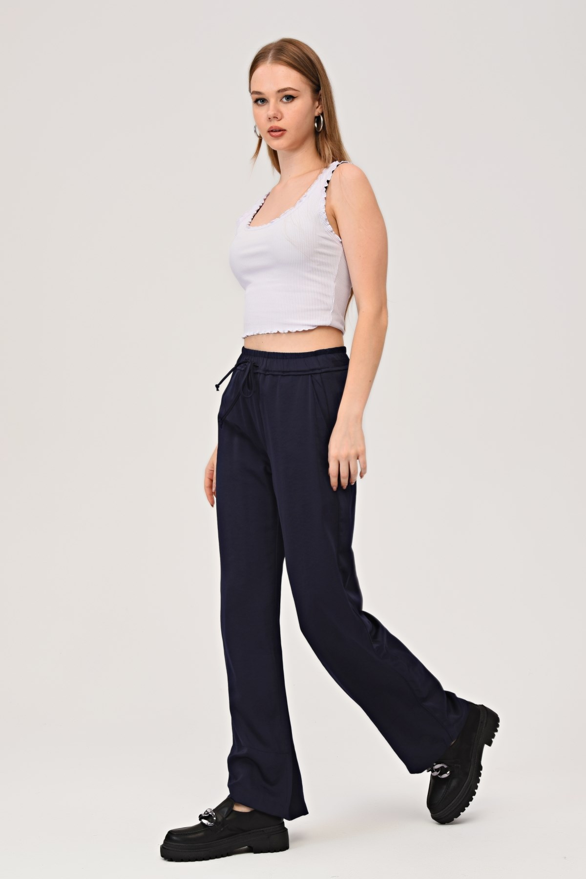 Lacivert Uzun Paça Saten Pantalon