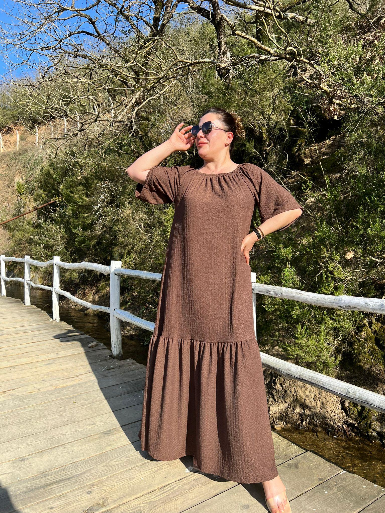 Madonna Yaka Rahat Kalıp Büyük Beden Elbise