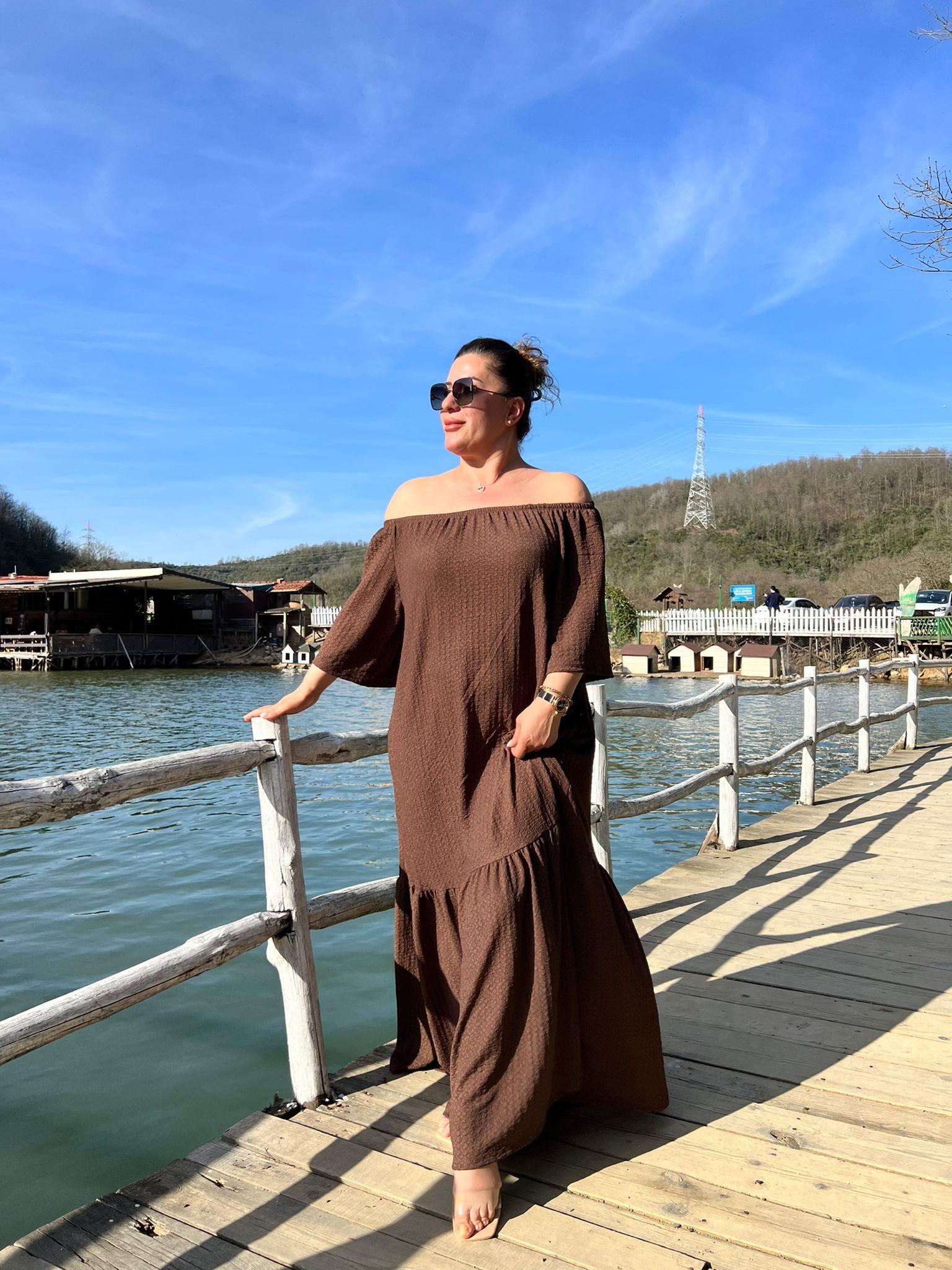 Madonna Yaka Rahat Kalıp Büyük Beden Elbise