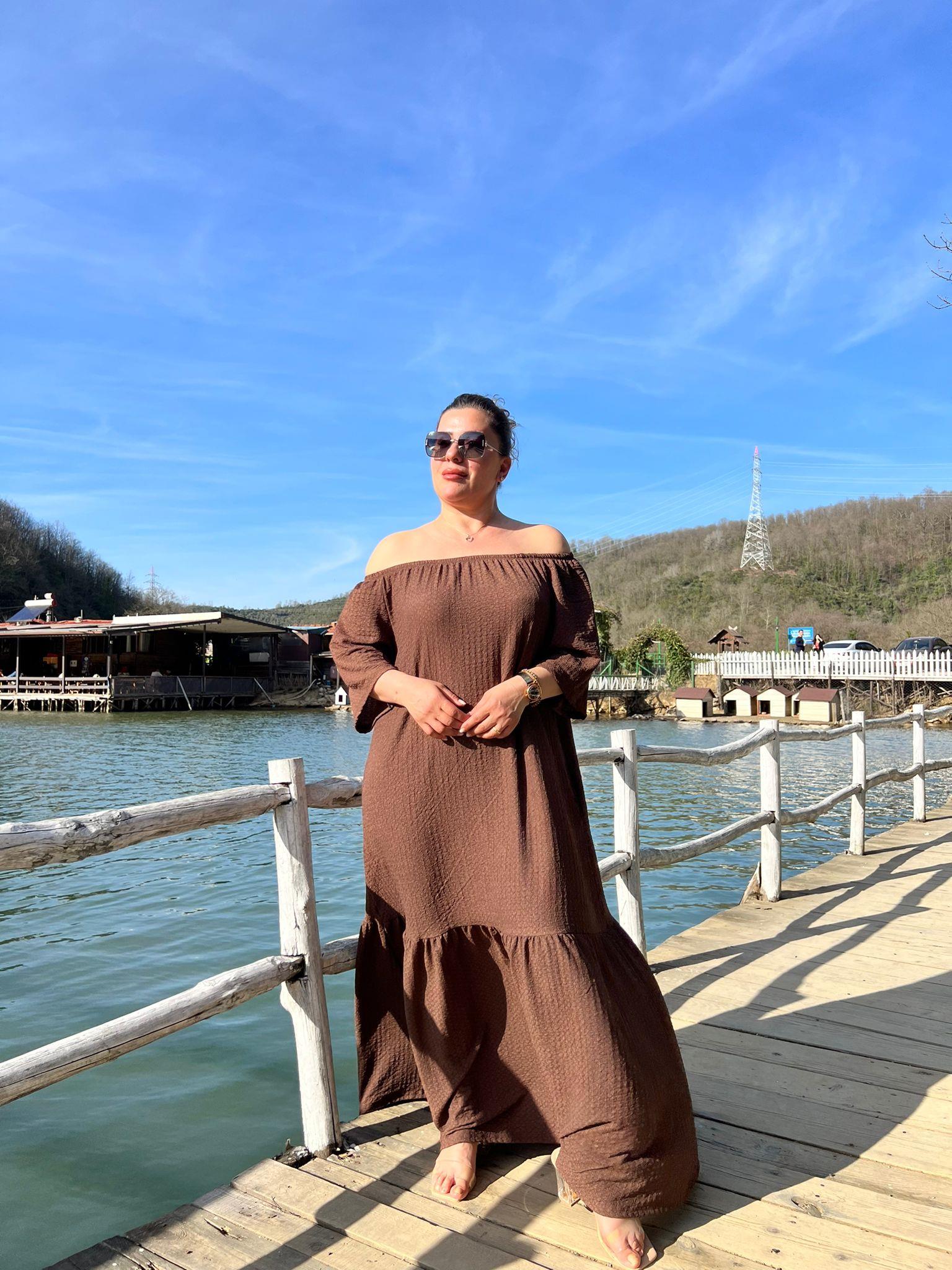 Madonna Yaka Rahat Kalıp Büyük Beden Elbise