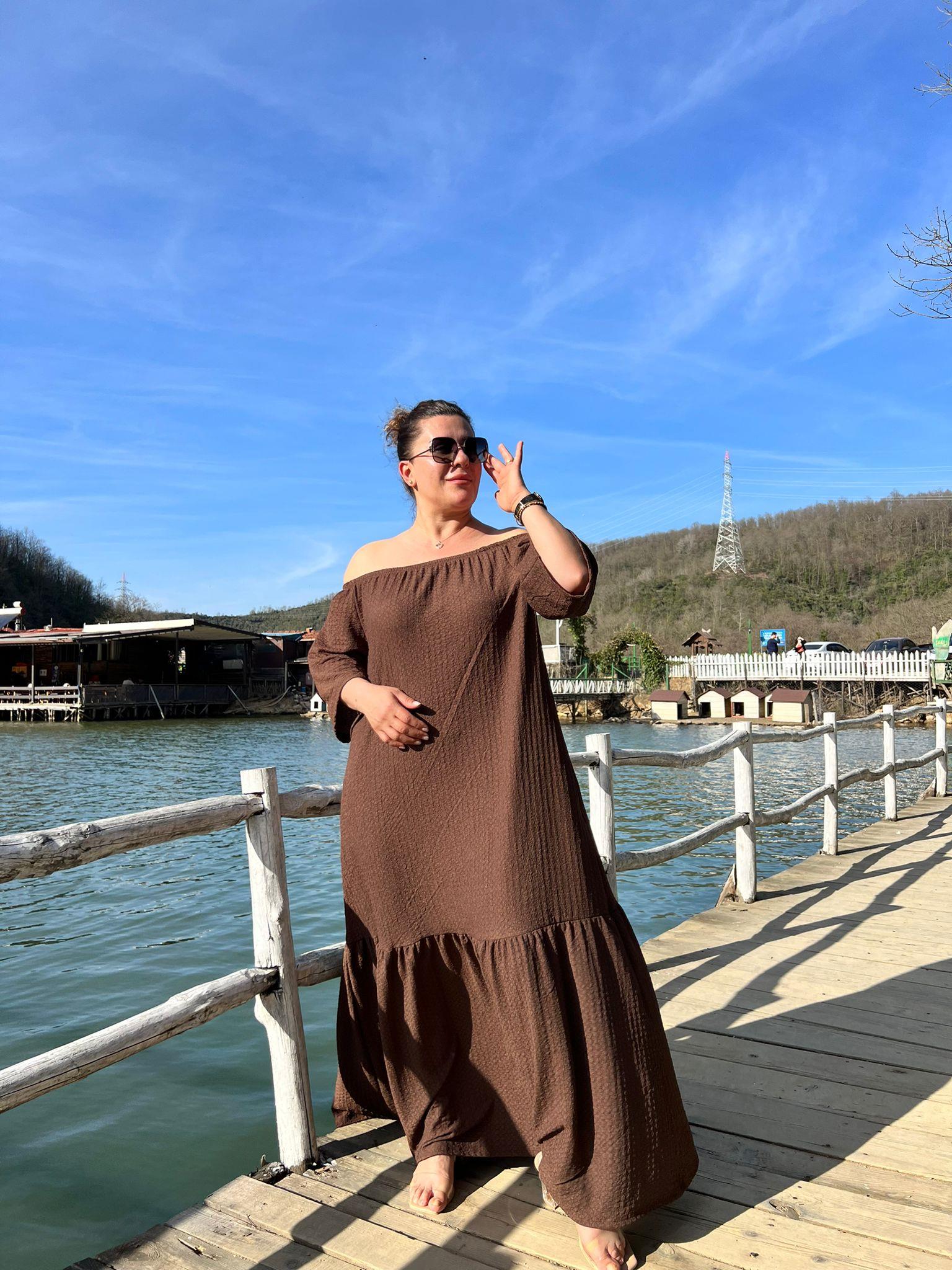 Madonna Yaka Rahat Kalıp Büyük Beden Elbise